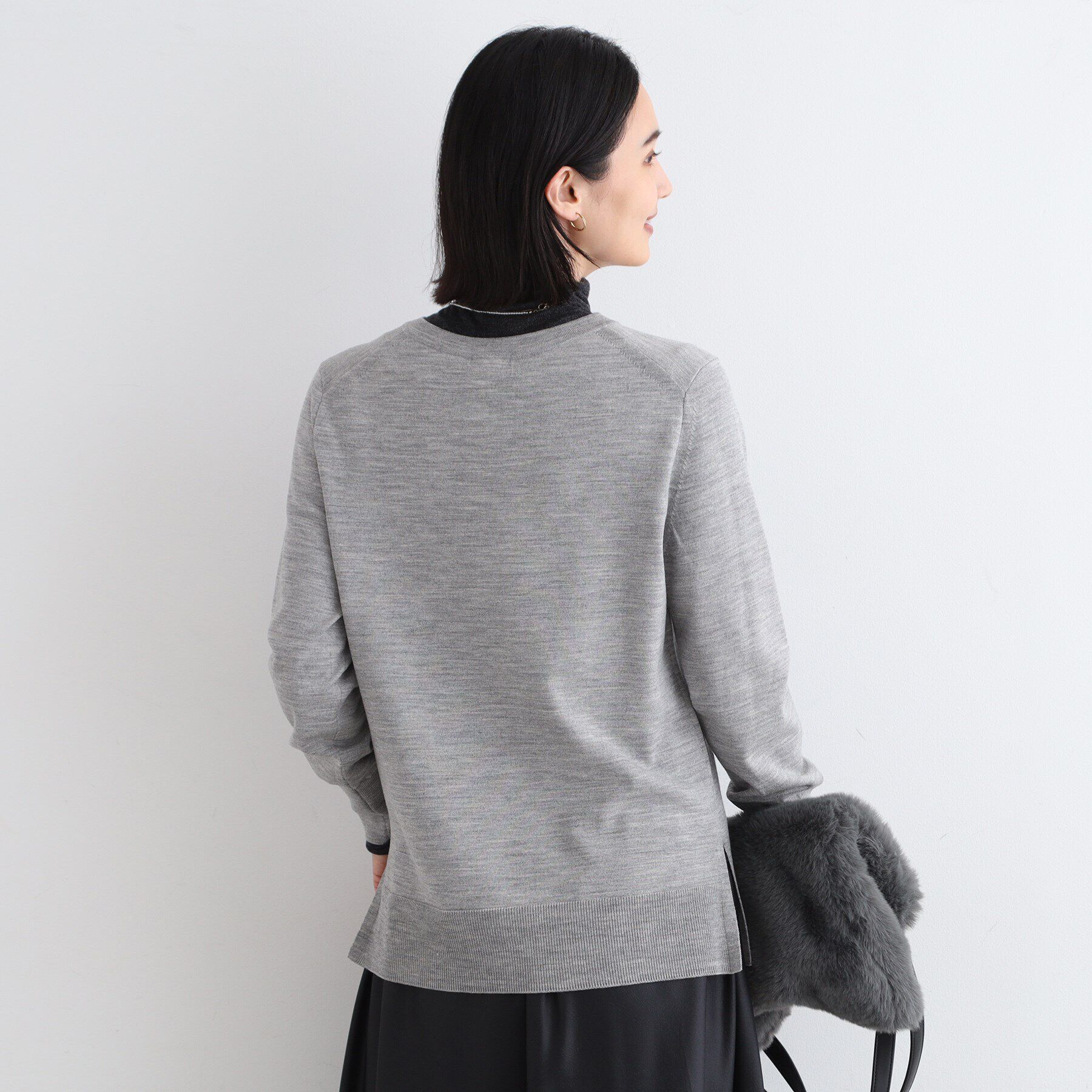 INDIVI「【ウール100%】エクストラファインメリノ Vネックニット」|ニット・セーター|