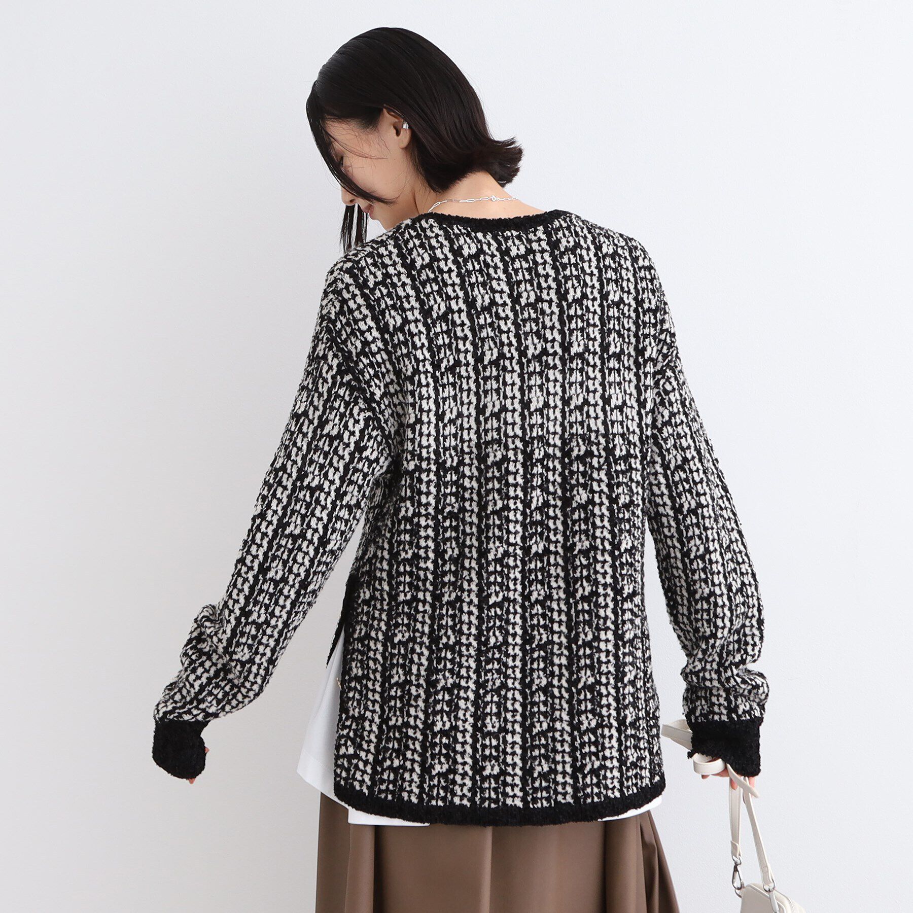 INDIVI「【洗える／映え】ツイーディーVネックニット」|ニット・セーター|