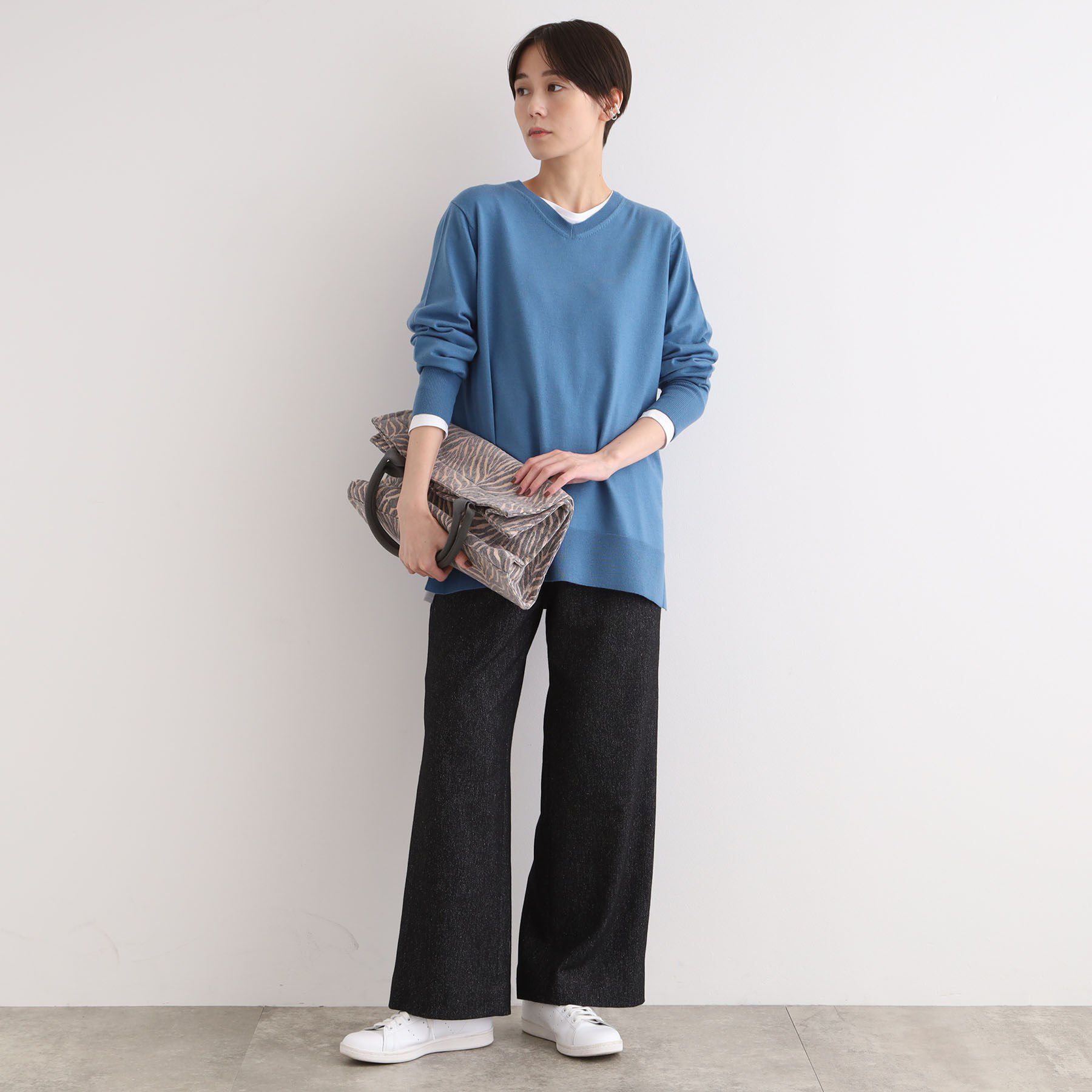 INDIVI「【洗える／チュニック丈／ボーダー柄】スリットデザインVネックニット」|ニット・セーター|