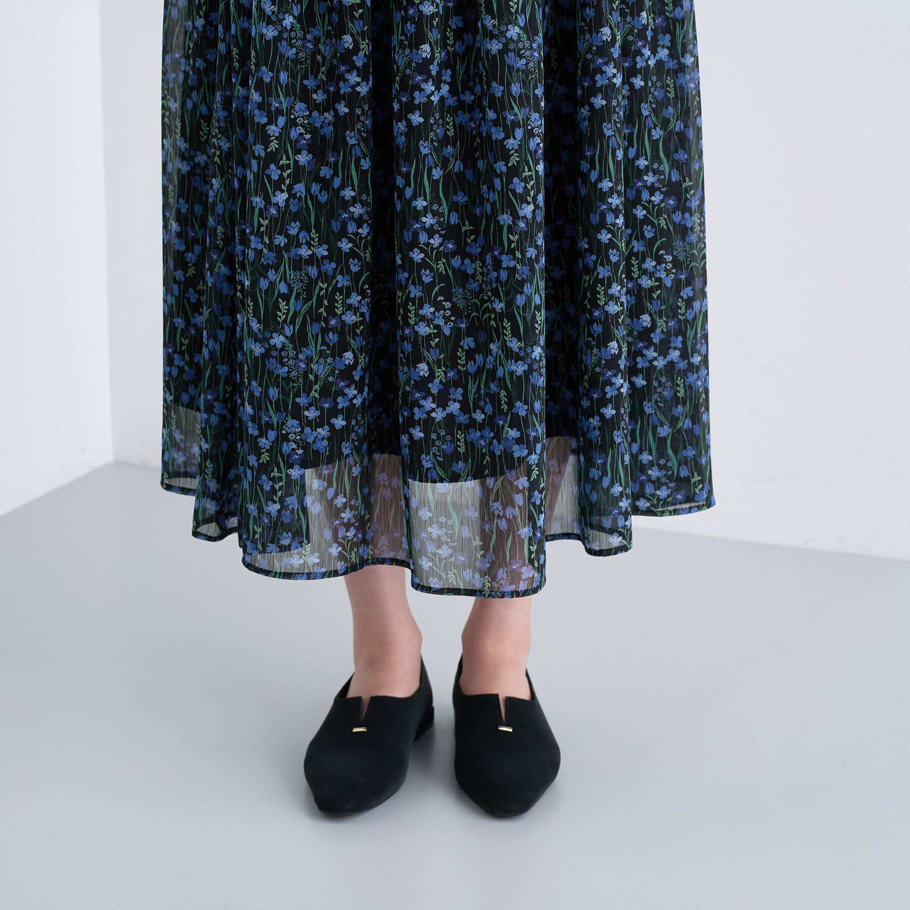 INDIVI「【秋映え柄/セットアップ可能】フラワーシフォンスカート」|スカート|