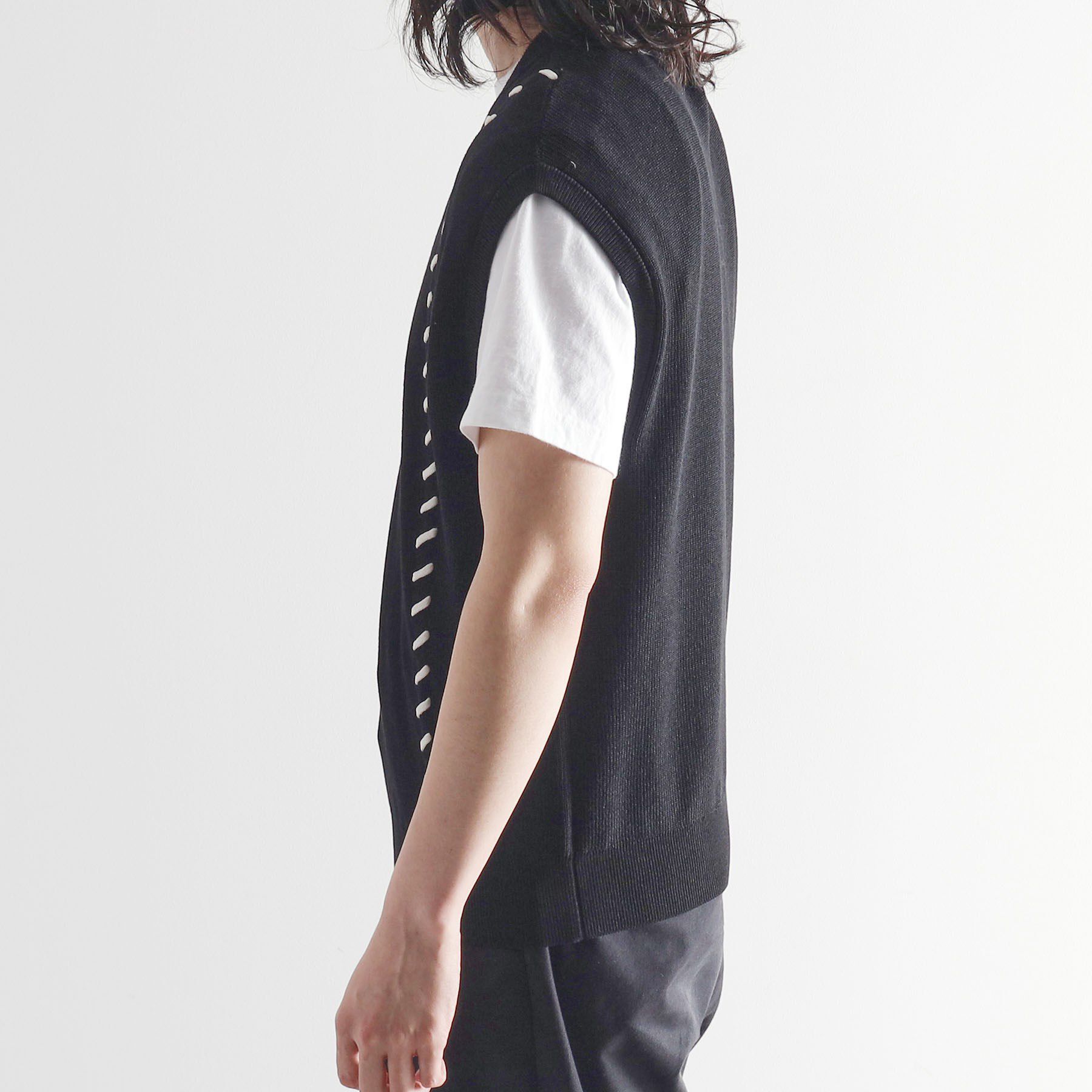 tk.TAKEO KIKUCHI「クロップドVネックニットベスト」|ベスト・ジレ|