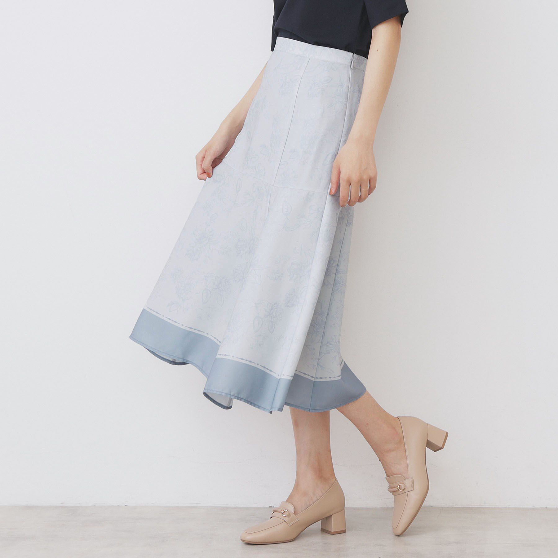 index「パネルフラワープリントフレアスカート【洗濯機洗い可/イージーアイロン】」|スカート|