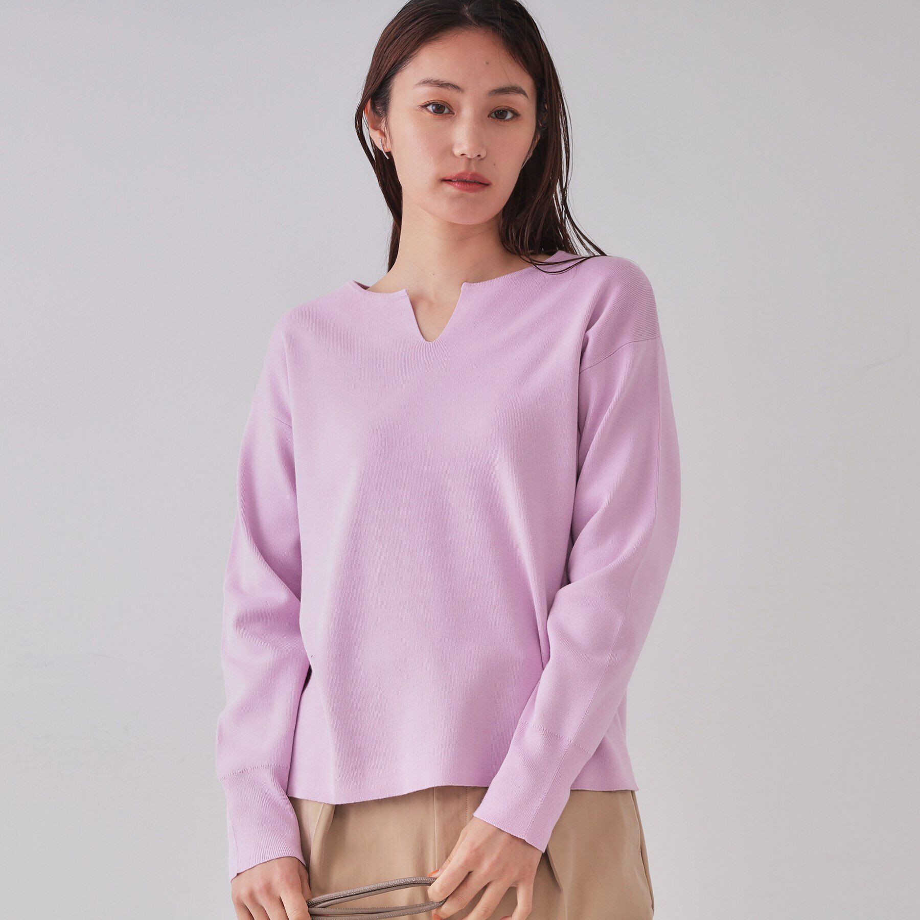 OPAQUE.CLIP「キーネックニット/オーガニックコツトン混【UV/洗濯機洗い可】」|ニット・セーター|ラベンダー(080)