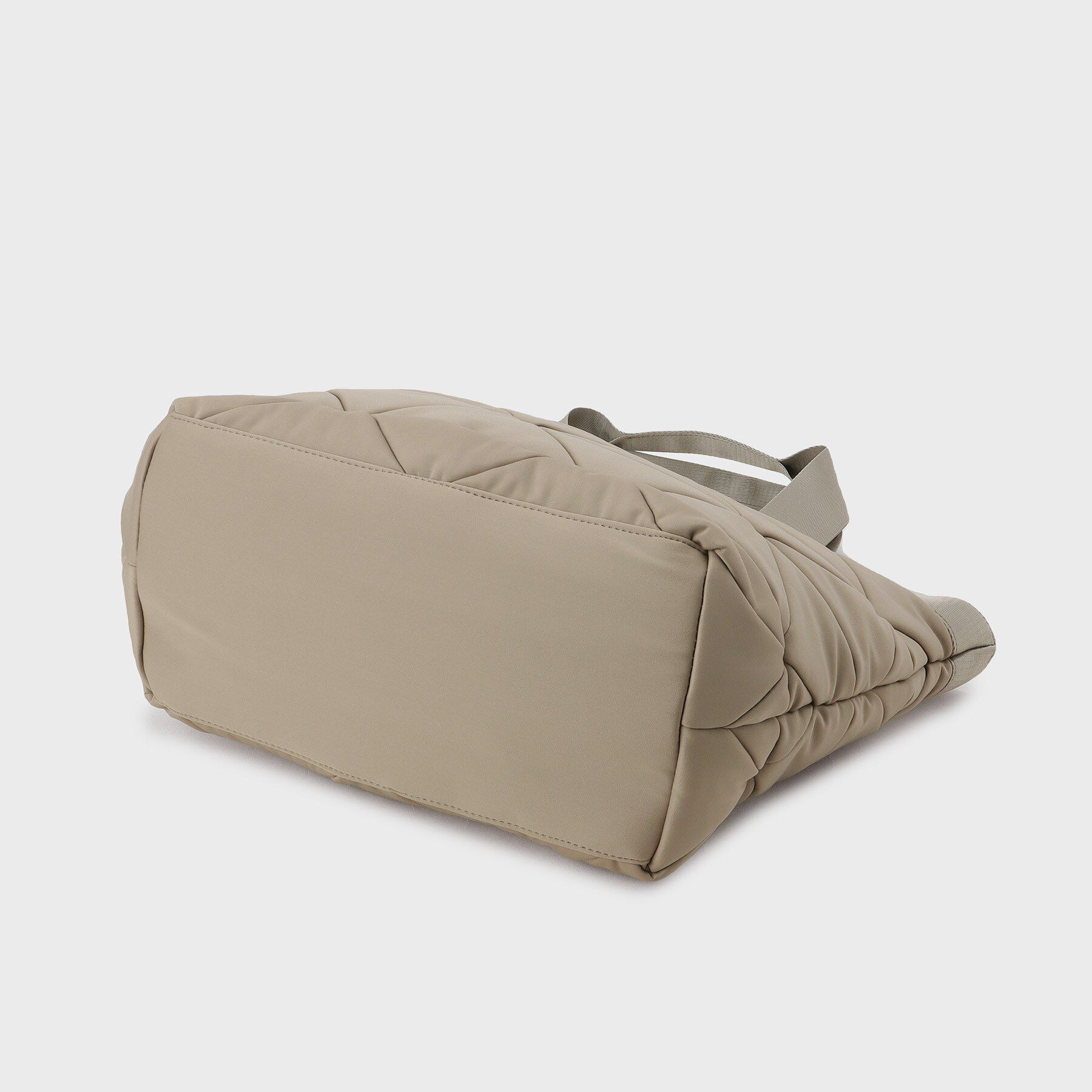 OPAQUE.CLIP「【軽量／A4サイズ対応】トライアングルビッグトートバッグ」|トートバッグ|