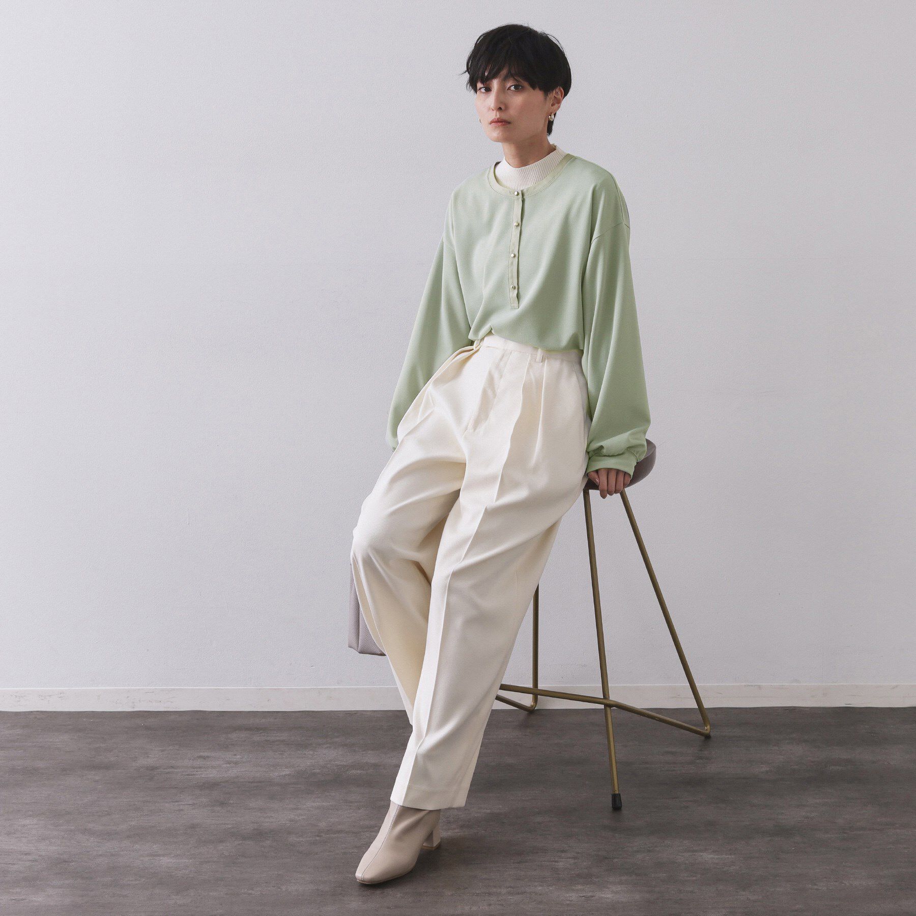 OPAQUE.CLIP「サテン使いヘンリーネックトップス【洗濯機OK】」|Tシャツ・カットソー|