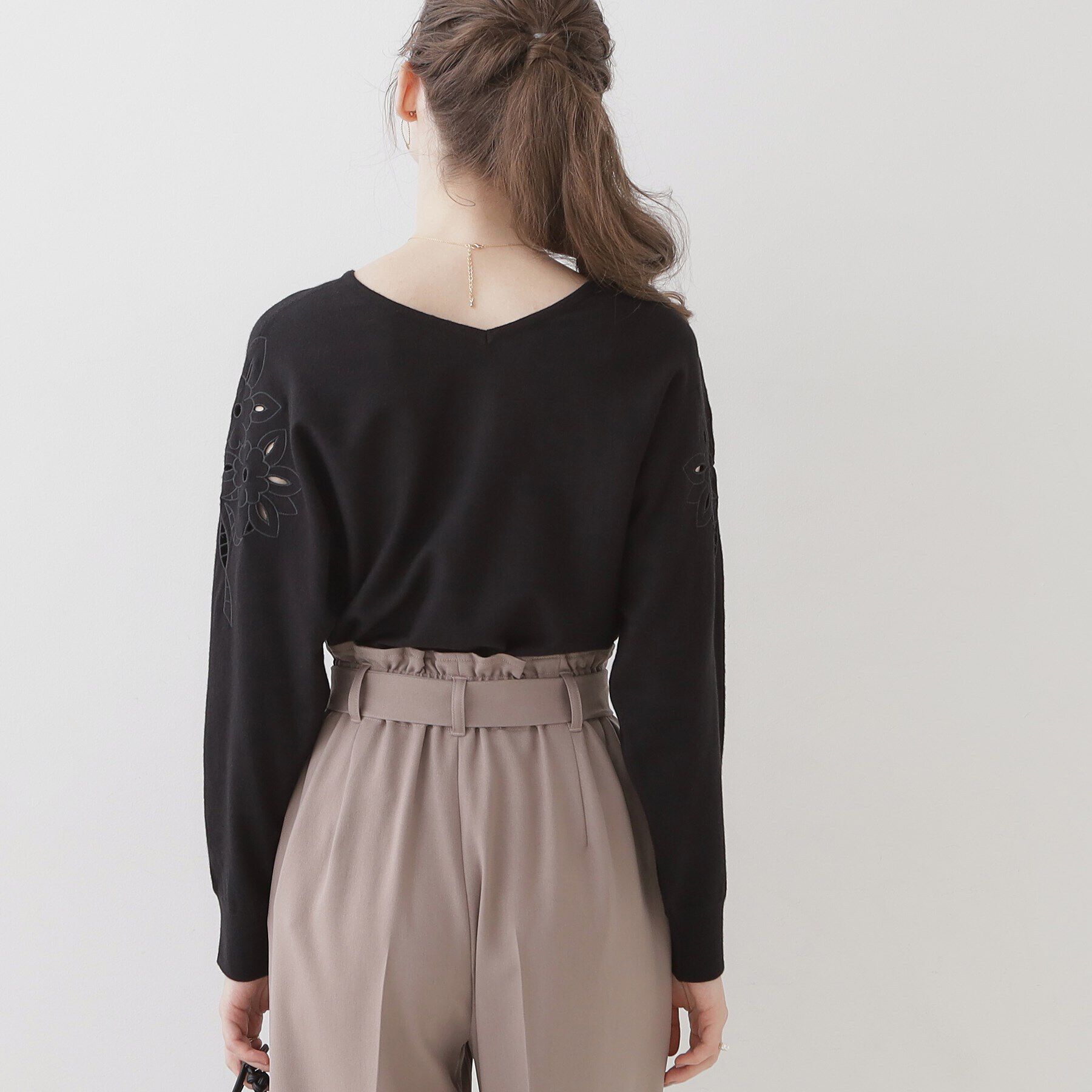 Couture broach「【上品さを添えた刺繍ニット】エンブロドルマンニット」|ニット・セーター|