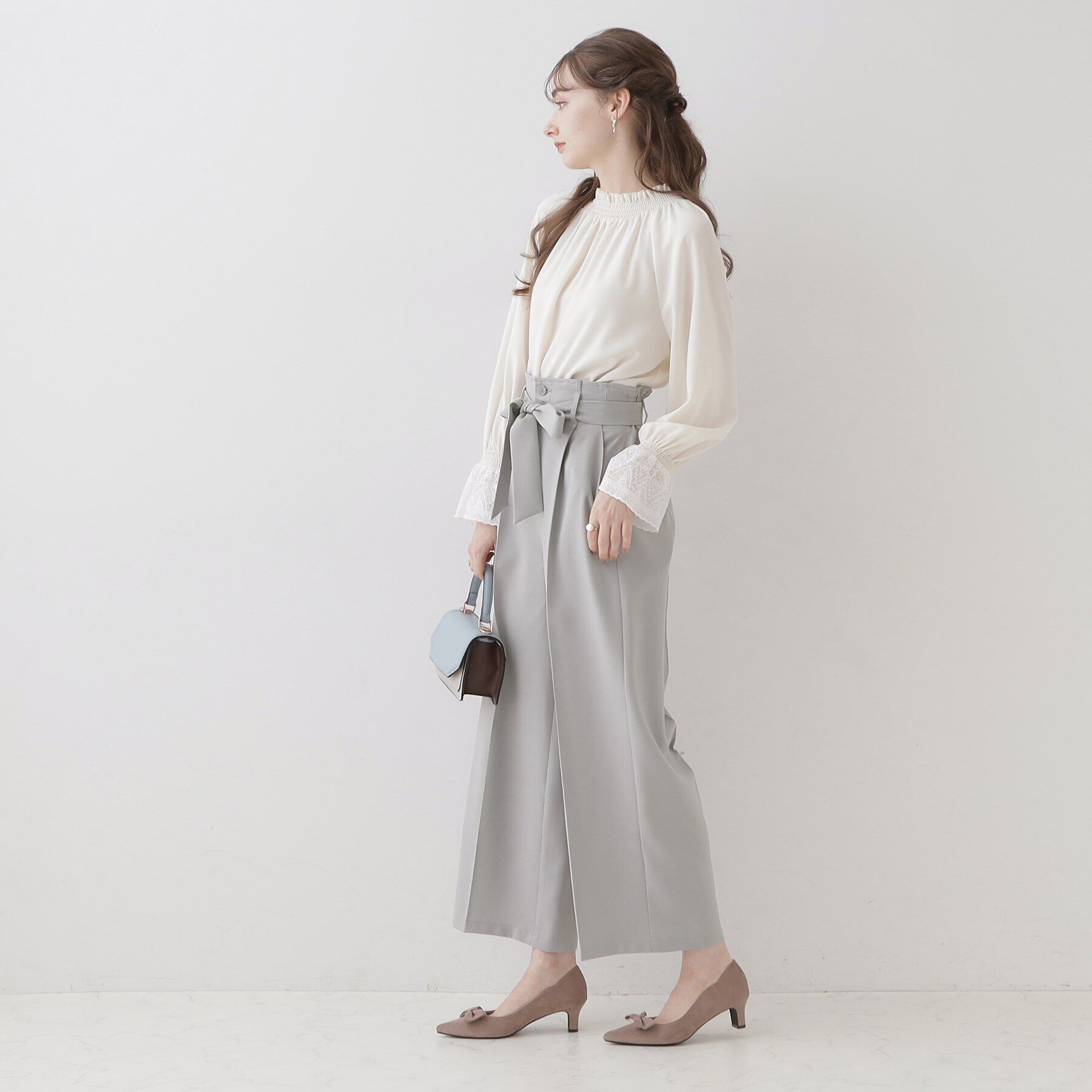 Couture broach「【ほんのりハイウエスト・スッキリ見え】サス付きリボンワイドパンツ」|その他|