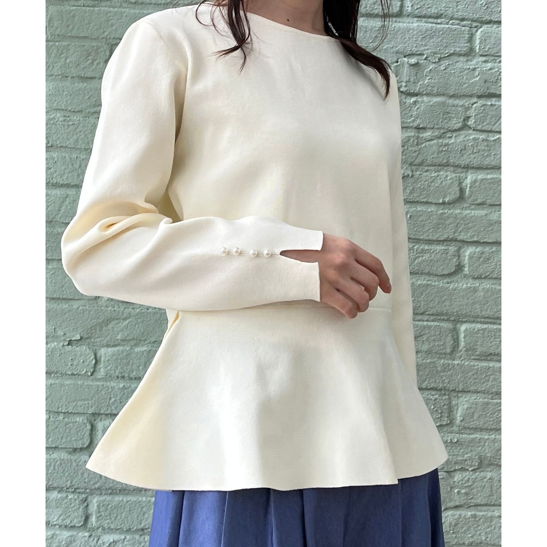 Couture broach「【大人可愛い・通勤】バックパール調ペプラムニット」|ニット・セーター|