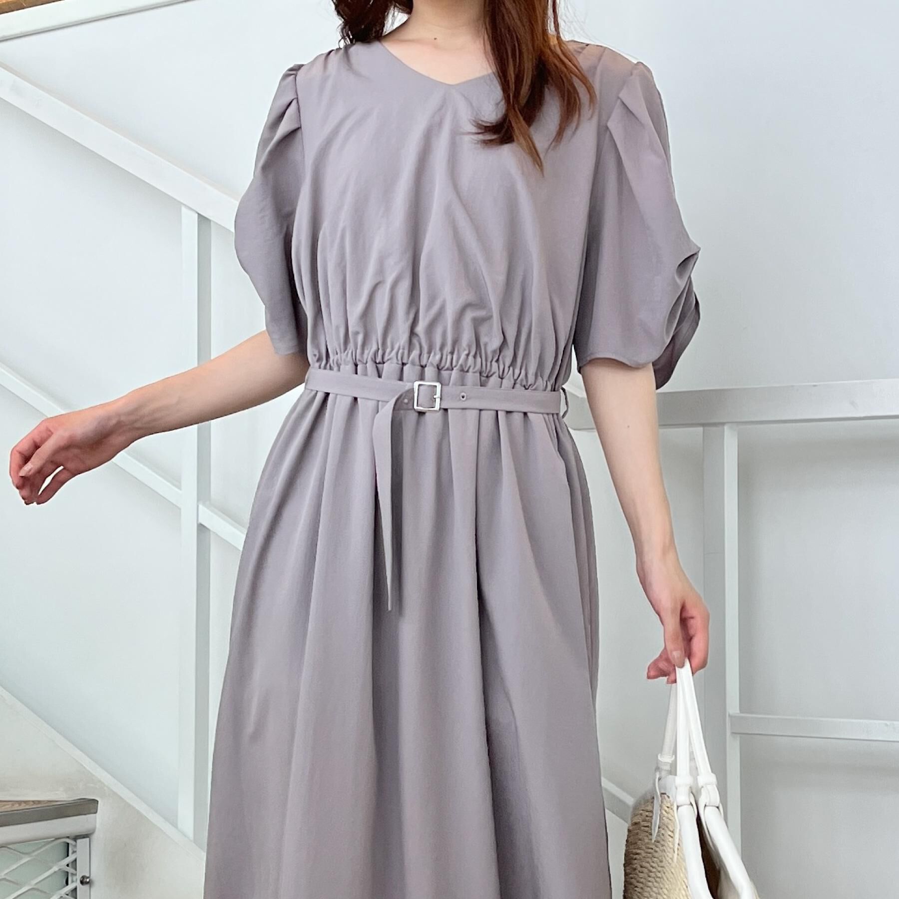 Couture broach「【マシンウォッシャブル・二の腕カバー】ウエストベルトVネックワンピース」|ワンピース|