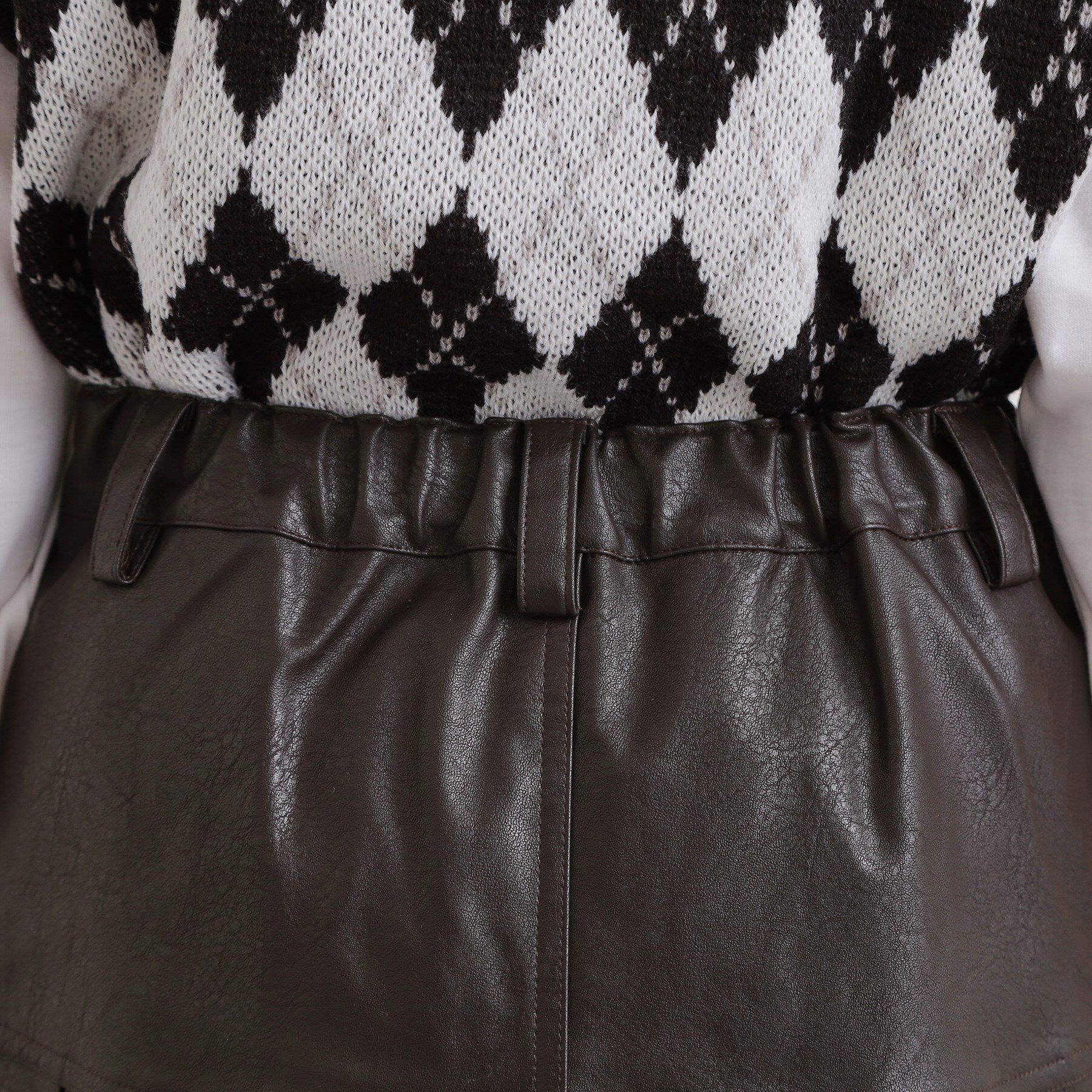 PINK-latte「合成皮革裾プリーツスカート」|スカート|