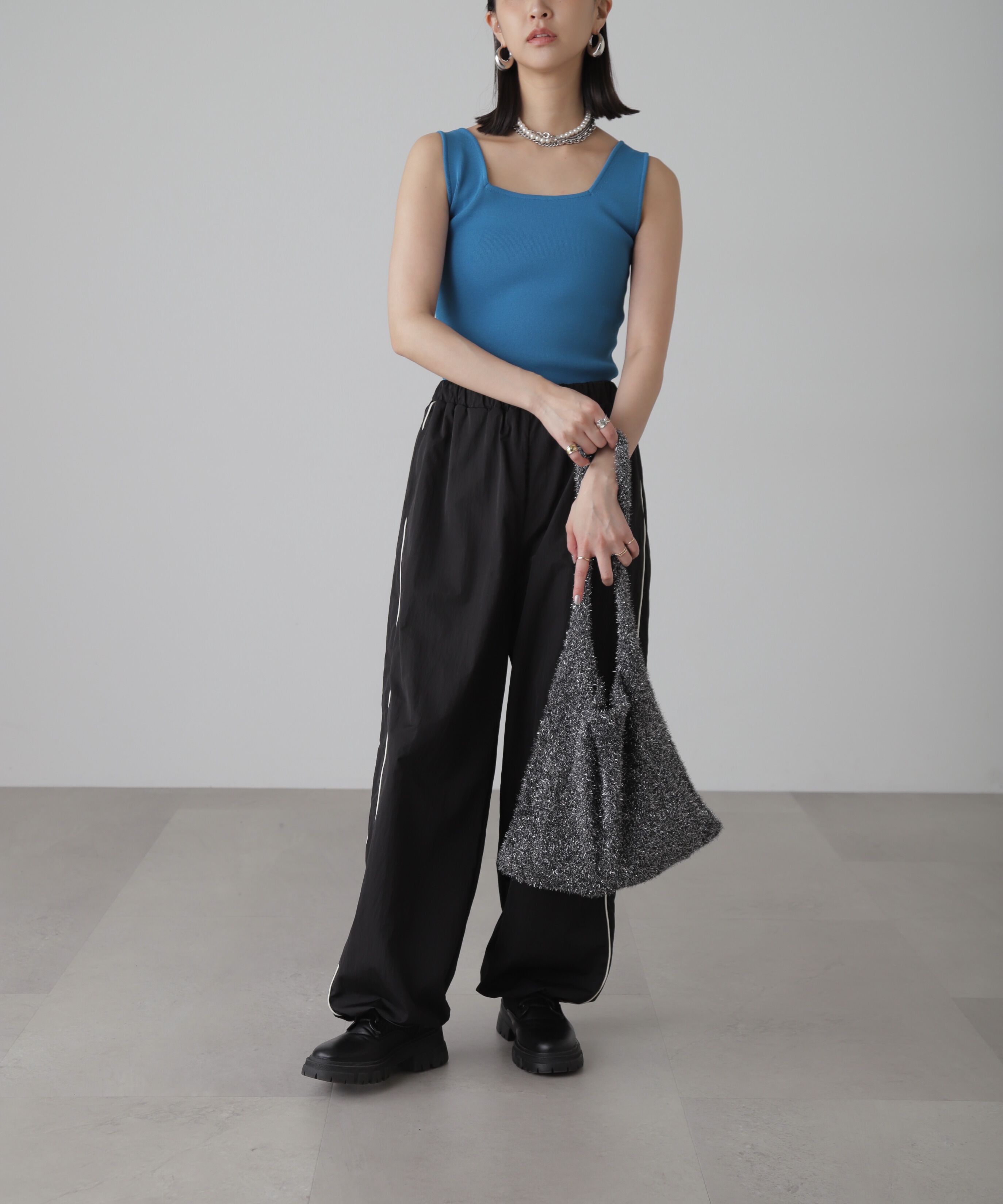  「［洗える］マシンウォッシャブル総針スクエアネックタンクニット」|ニット・セーター|