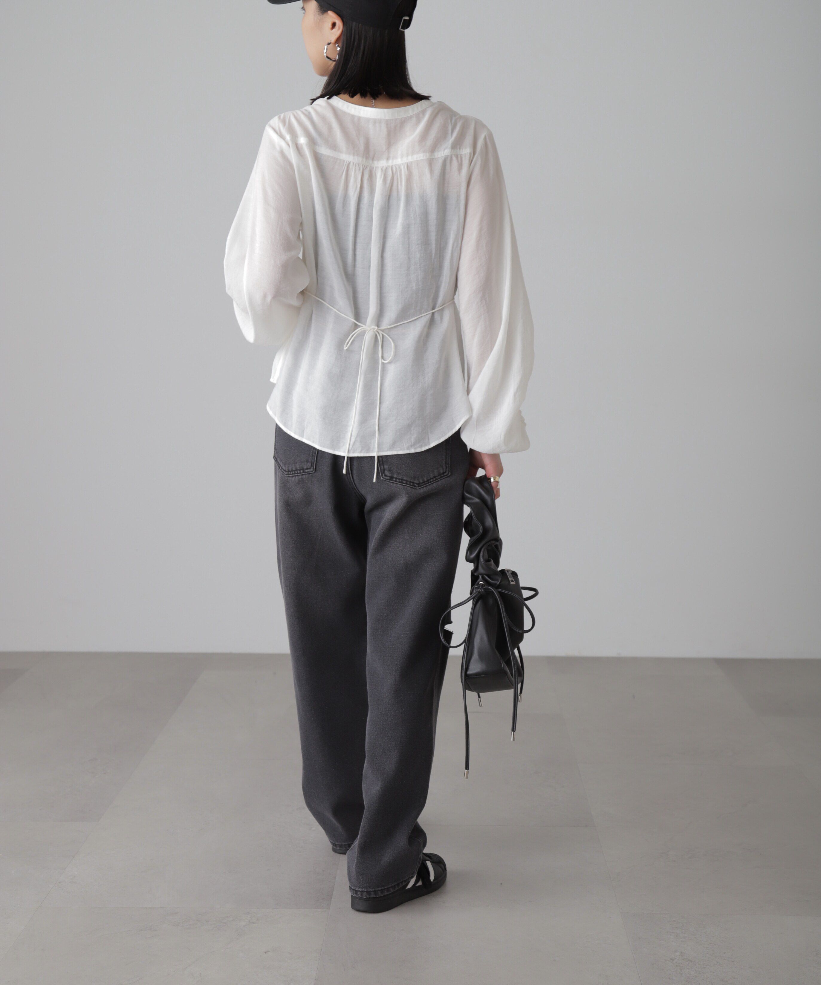  「Vネックシャーリングブラウス」|シャツ・ブラウス|