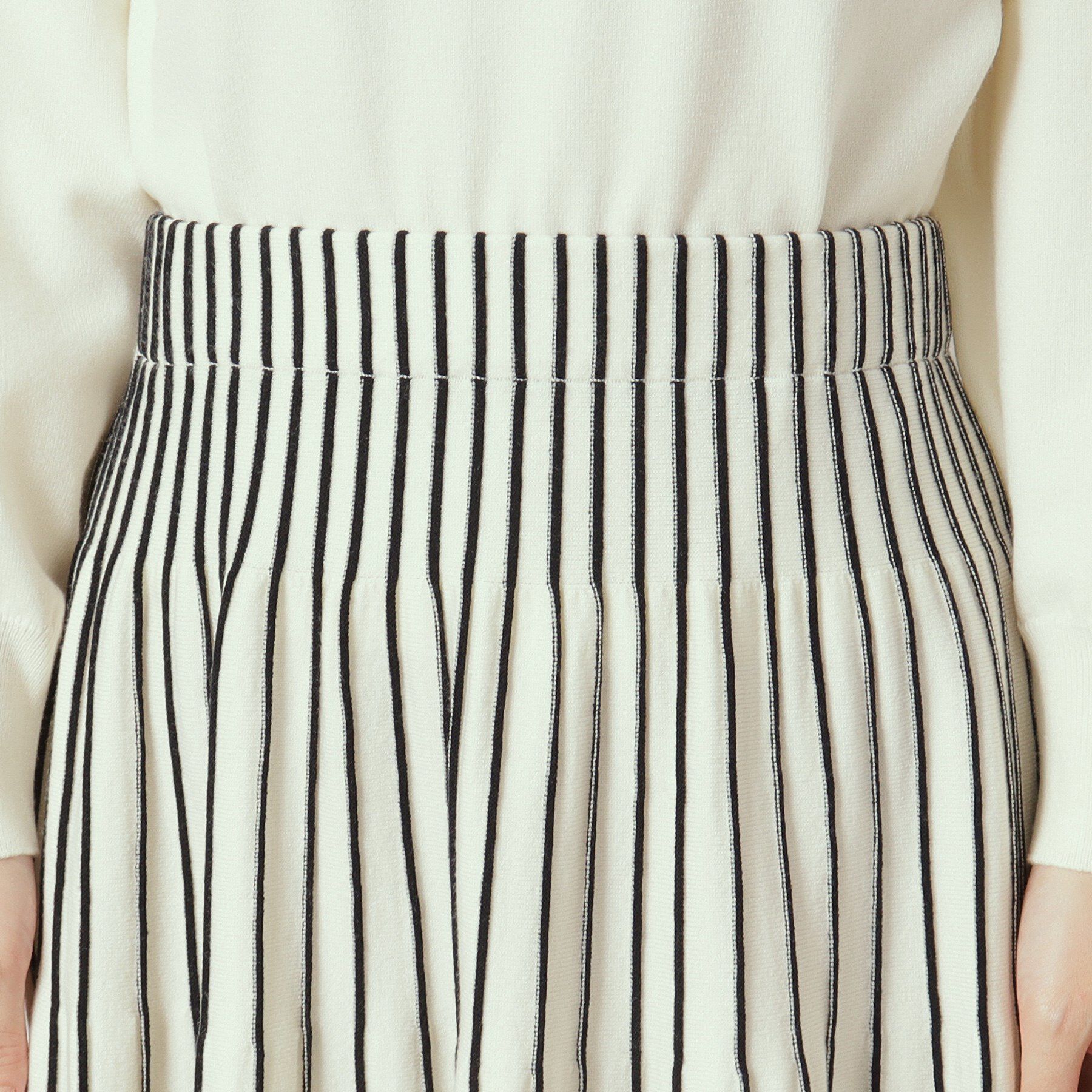 ITS&rsquo;DEMO「【通勤／手洗い可】Vネック&times;フレアスカートセットアップ」|スーツ|