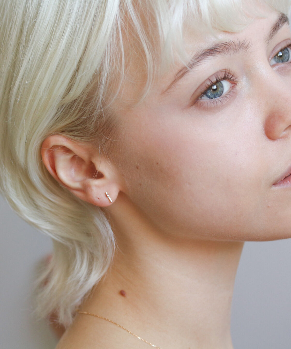  「ダイヤモンド ライン ピアス | K10YG〈世界最小〉」|ピアス|