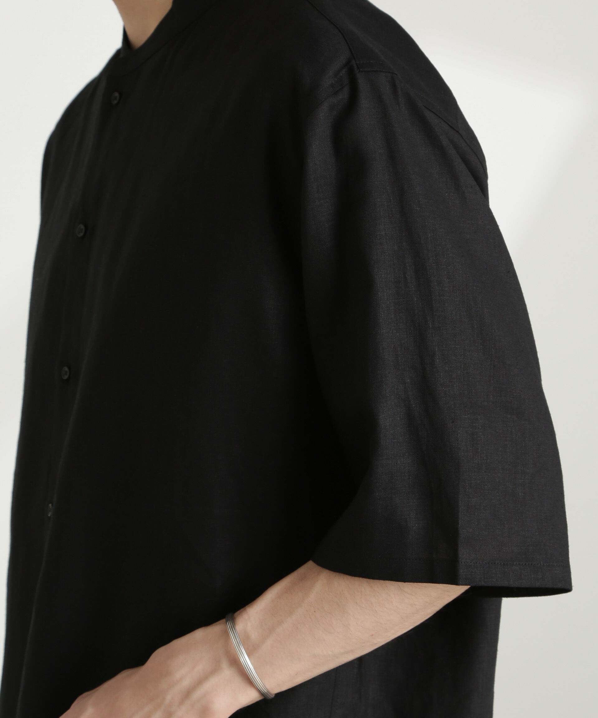 nano･universe「アンチスメルリネン バンドカラーシャツ 半袖」|シャツ・ブラウス|