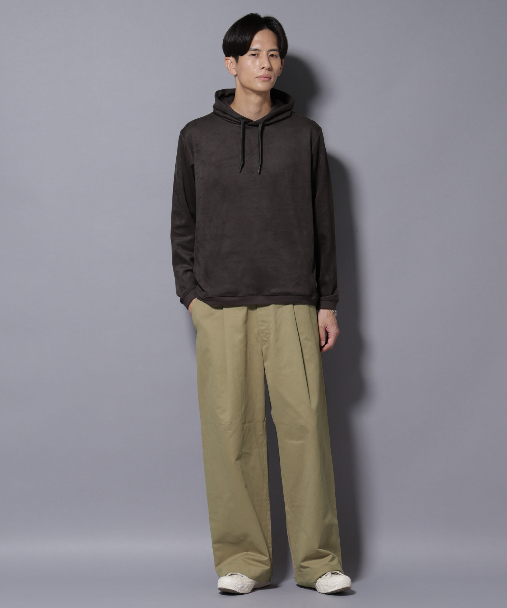 nano･universe「オイルドライクバギーパンツ」|チノ|