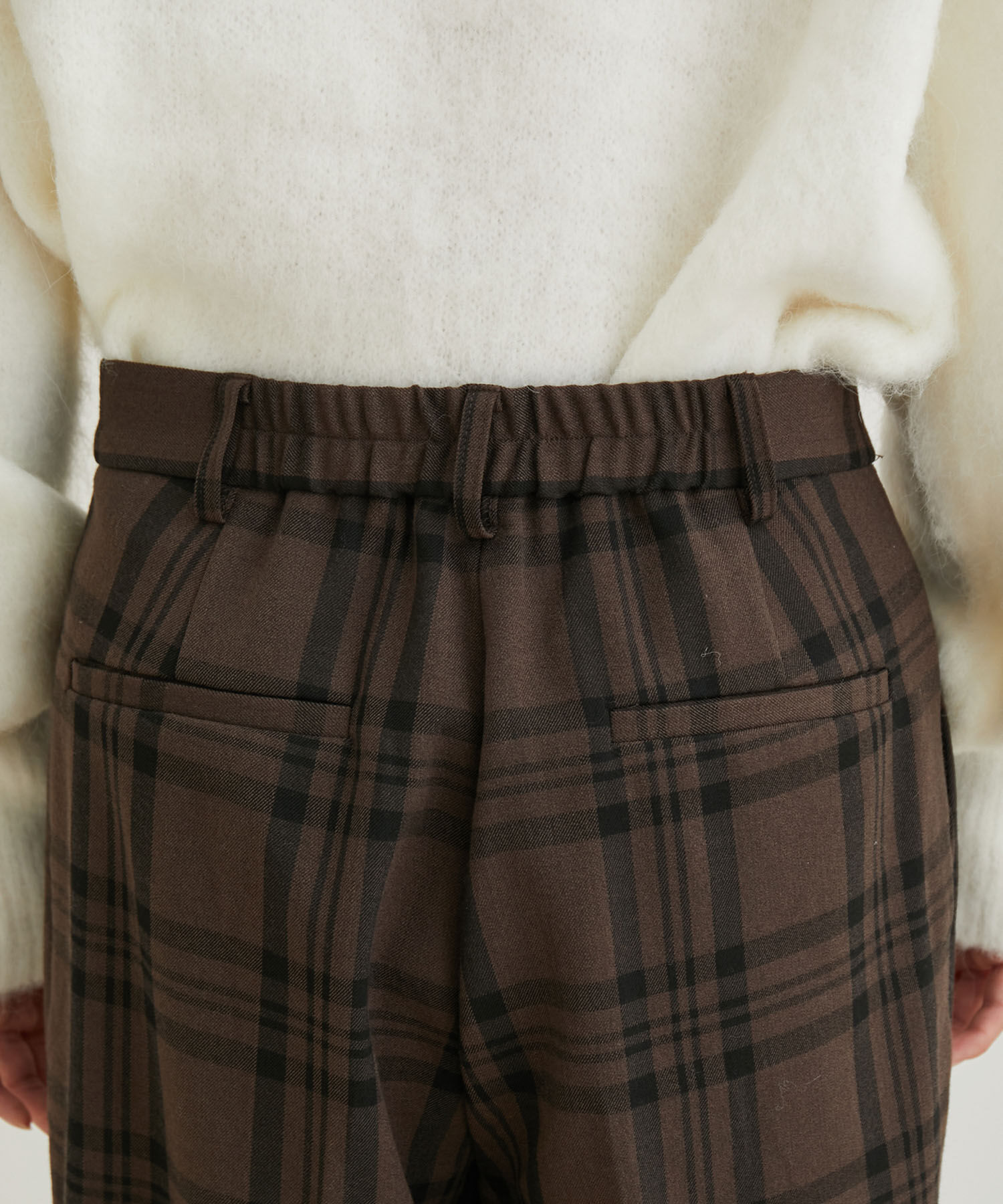 VIS「【HOT BEAUTY STRETCH】【洗える】ワンタックテーパードパンツ【sustainable】」|チノ|