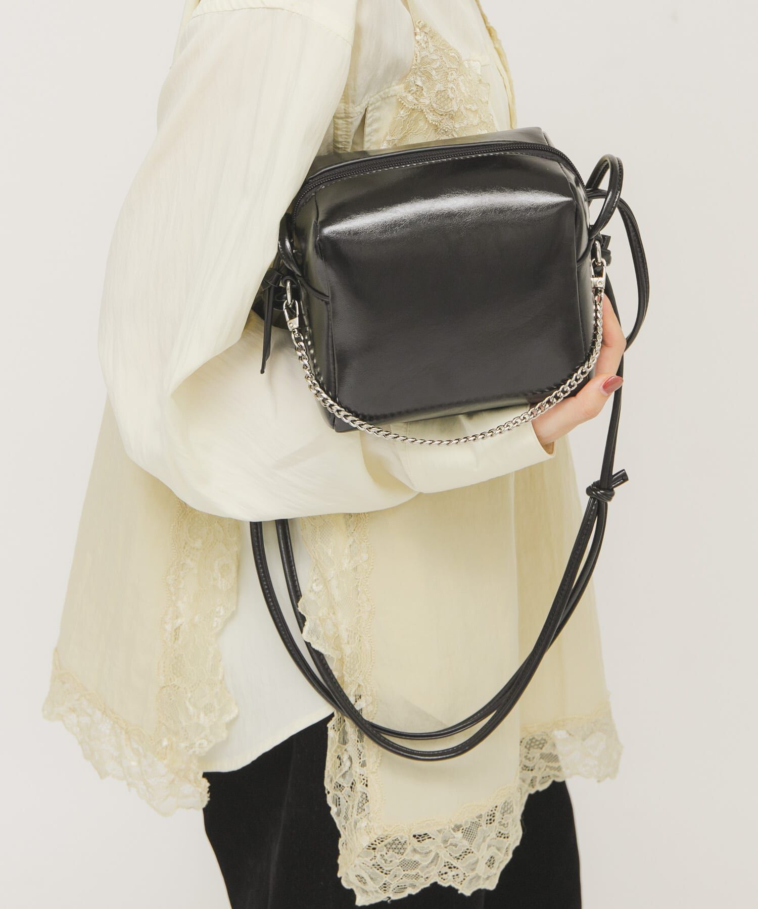  「チェーン付きスクエアBAG」|ショルダー・メッセンジャー|