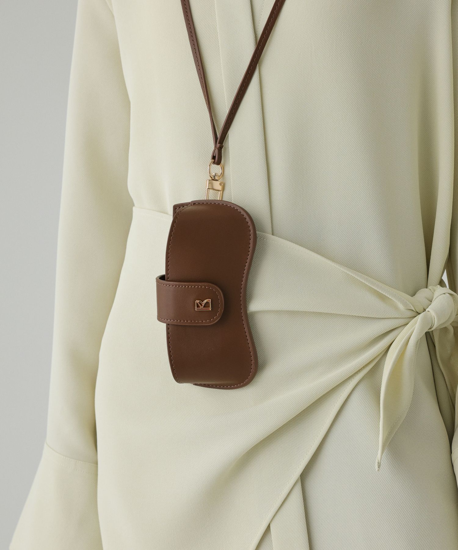 BABYLONE「サングラスケース」|ストラップ|