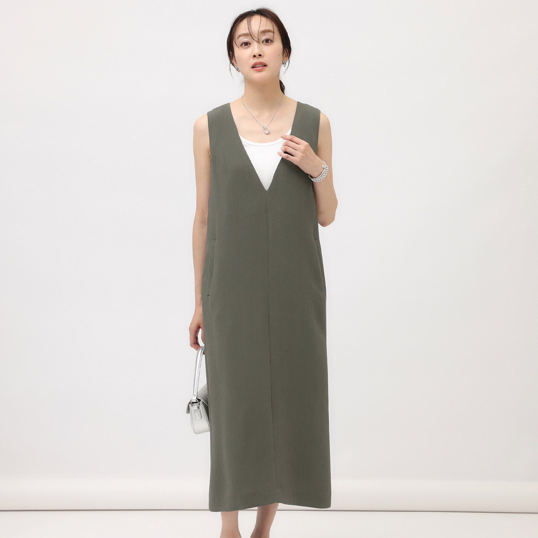 UNTITLED「【凹凸素材/セットアップ可】クレープダブル イージージャンパースカート」|ワンピース|カーキ(029)