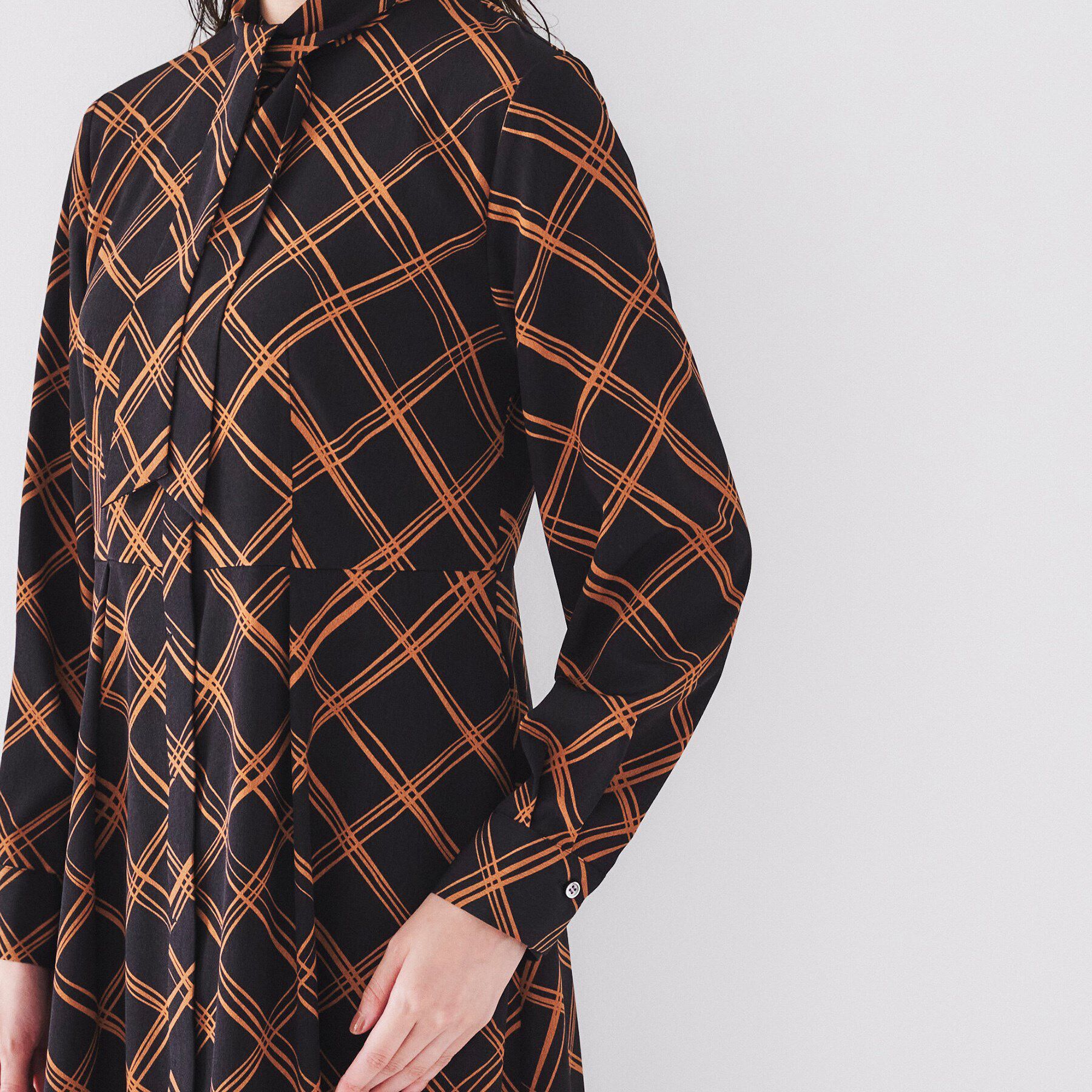 UNTITLED「【2WAY/きちんと感】チェック柄ボウタイワンピース」|ワンピース|