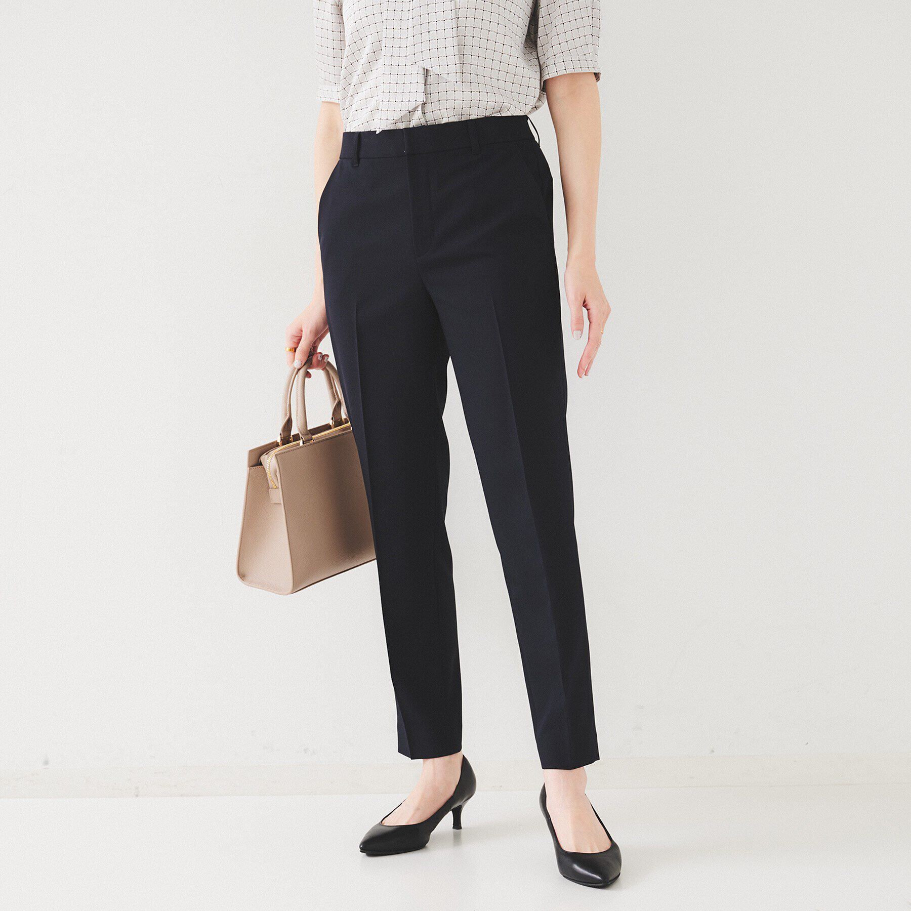 UNTITLED「【セットアップ可能】リネンライク テーパードパンツ」|その他|ネイビー(094)