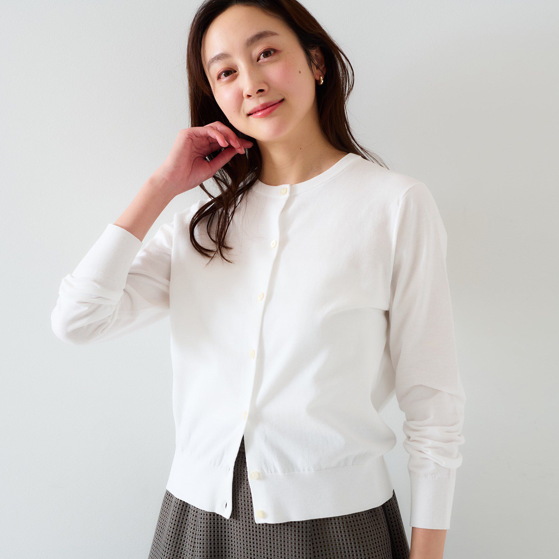 UNTITLED「【11色展開/コットン100/アンサンブル可能】クルーカーディガン」|カーディガン|ホワイト(001)