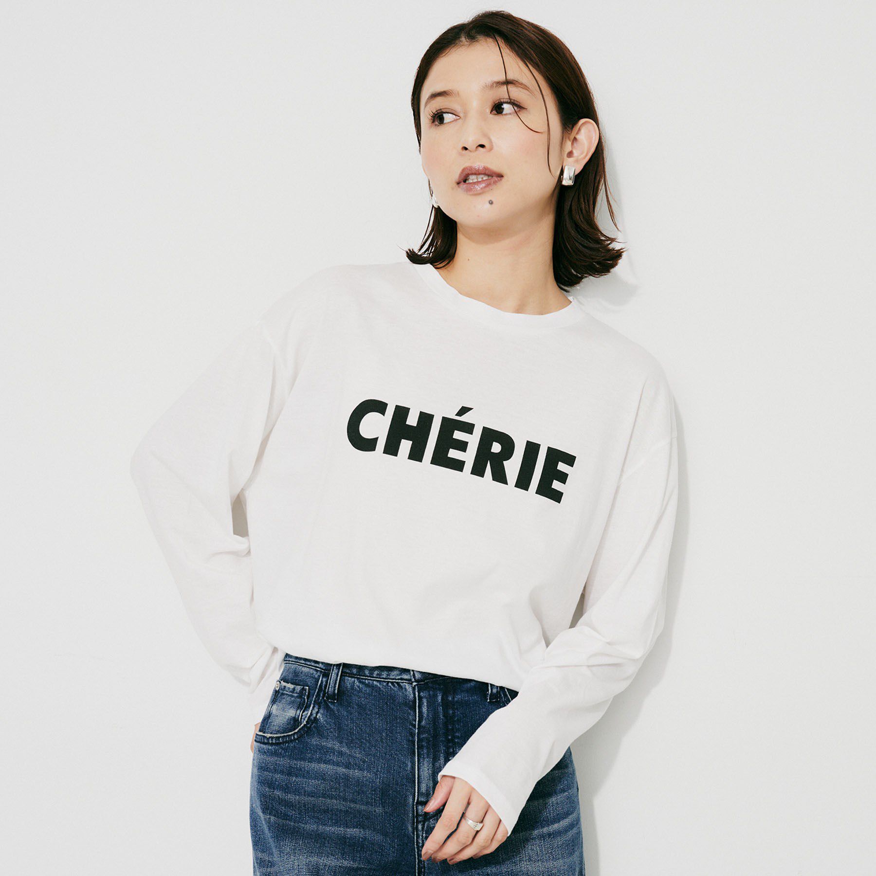 UNTITLED「【CHIGNON】CHERIE シンプルロゴTシャツ」|Tシャツ・カットソー|ホワイト(001)