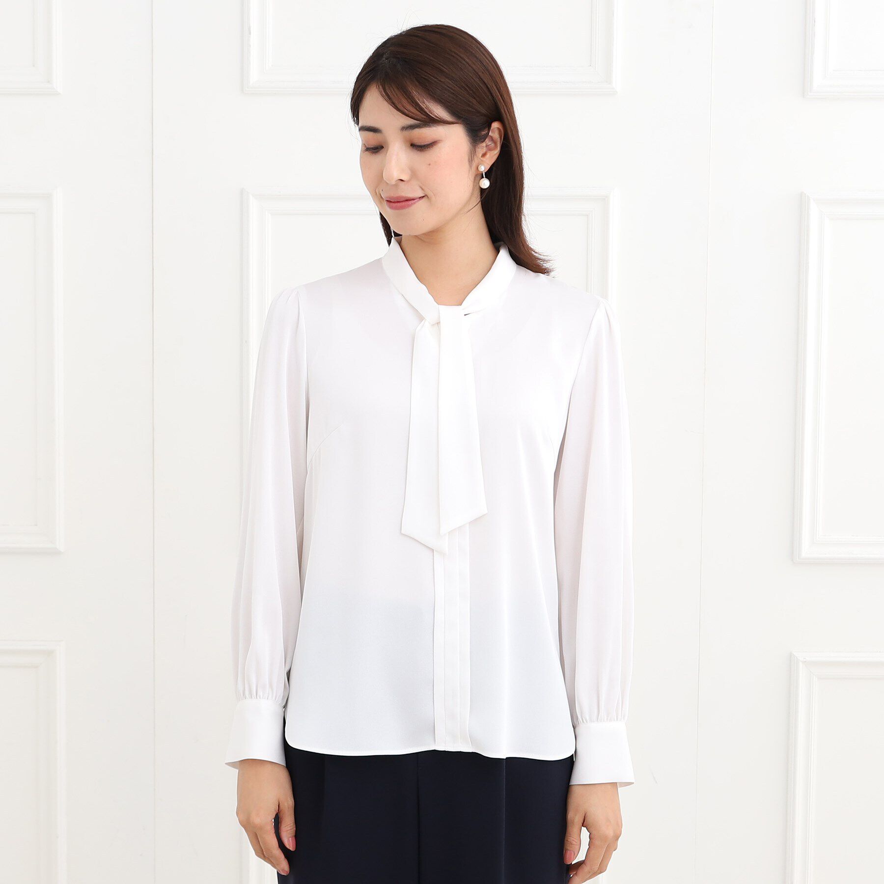 Reflect「【夏SALE／フォーマル/マシンウォッシュ可】シルキーボウタイデザインブラウス」|シャツ・ブラウス|