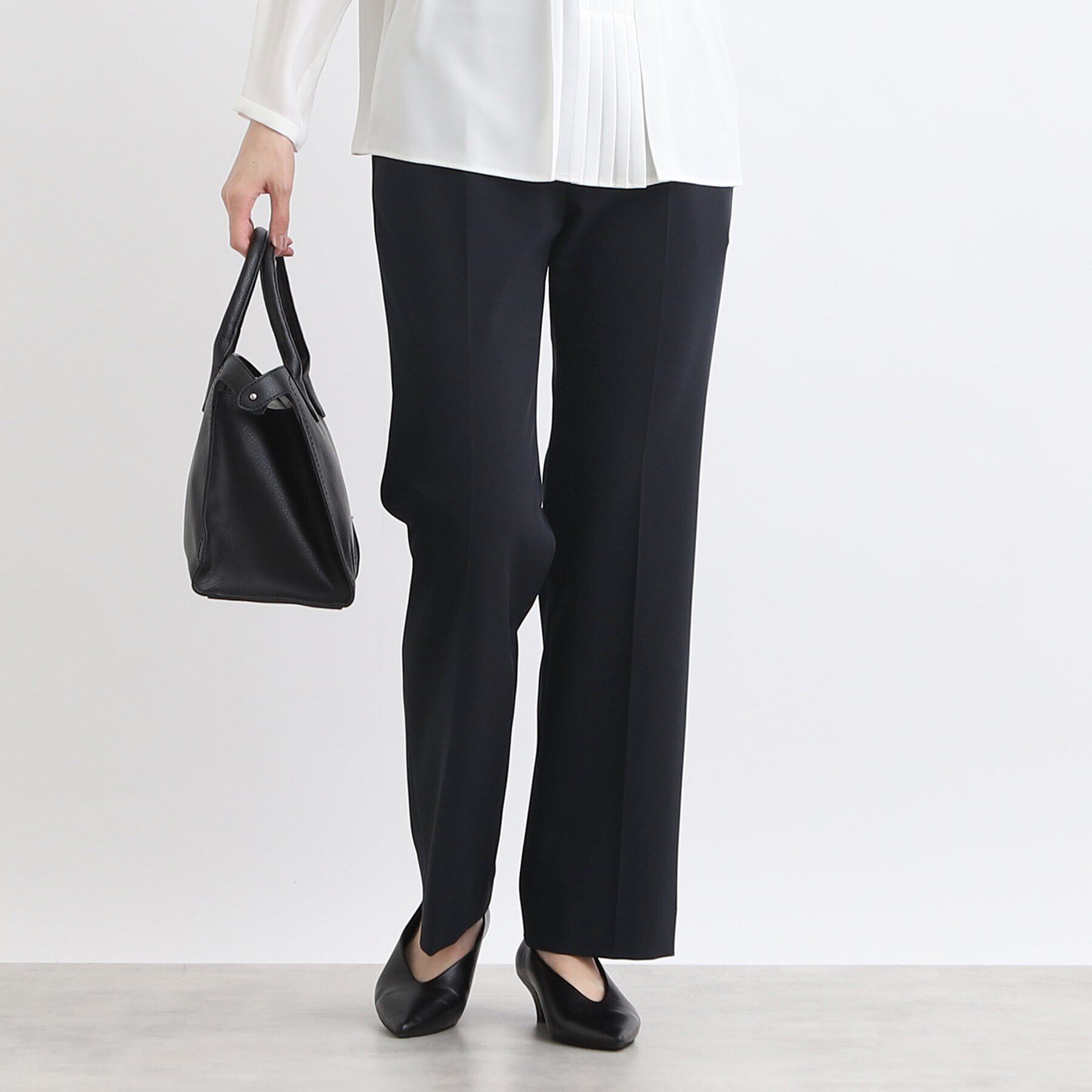 INDIVI「【定番スーツ／洗える／UVケア】ストレッチストレートパンツ」|その他|ネイビー(693)