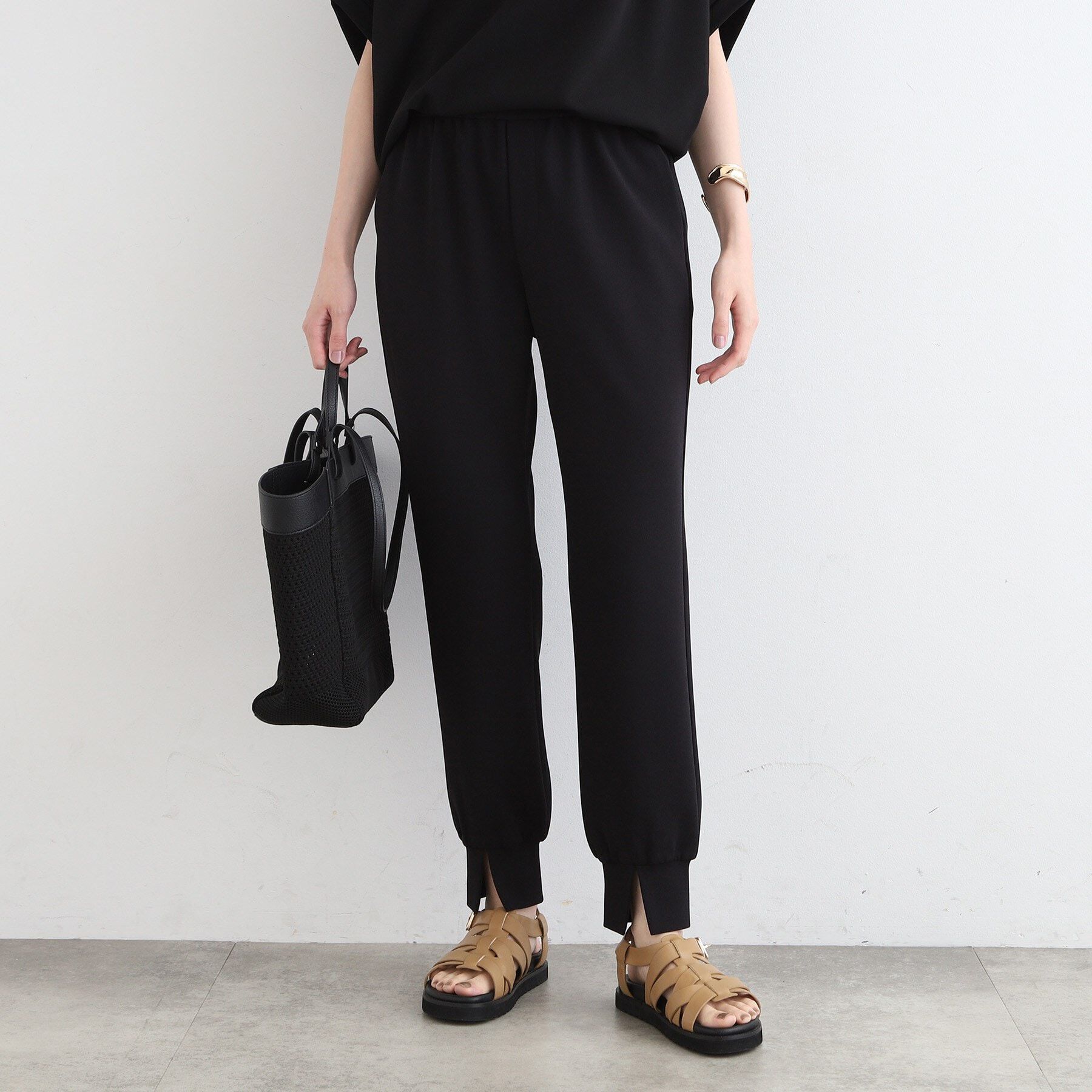 INDIVI「【洗える／UVケア／トレンド】ジョグパンツ」|その他|ブラック(019)