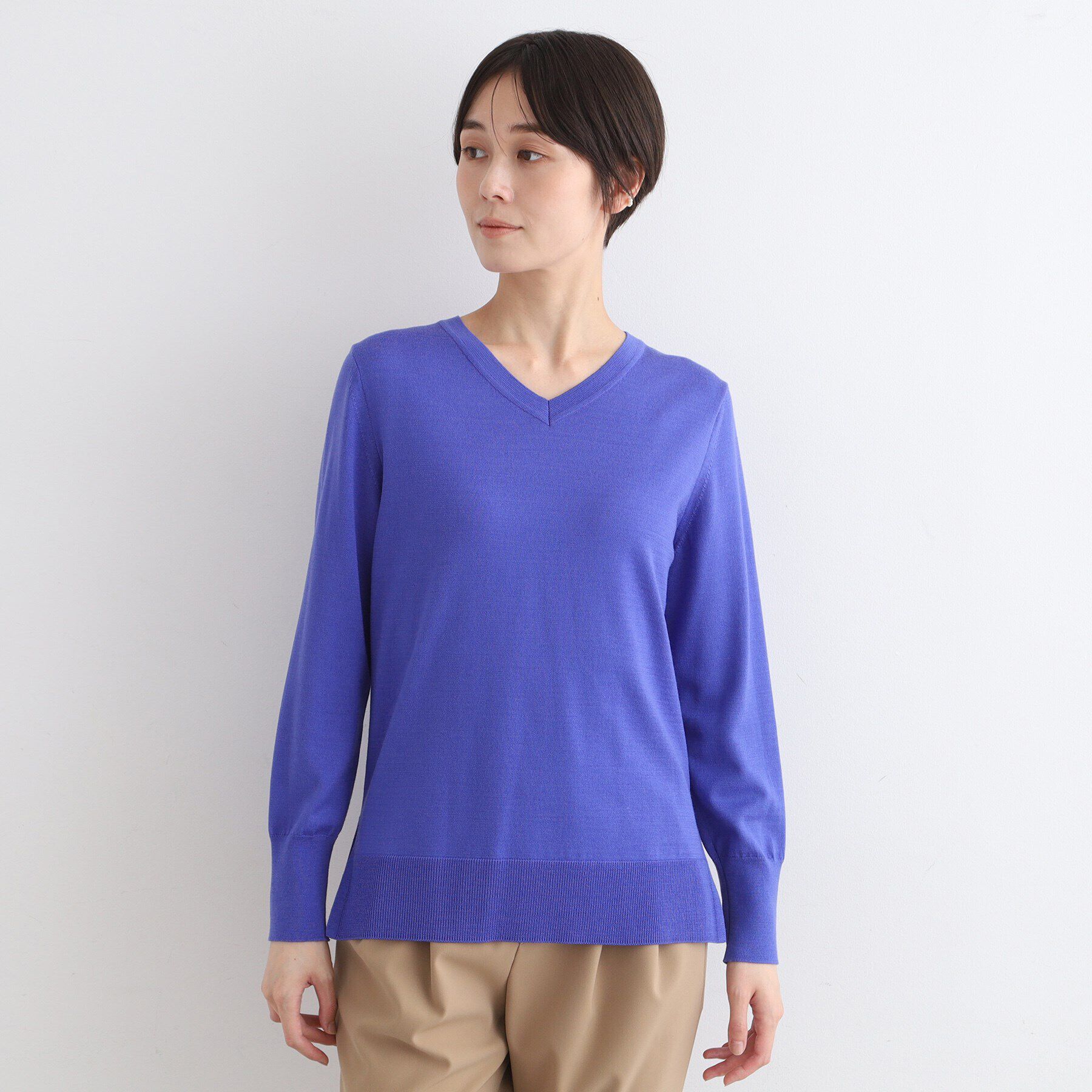 INDIVI「【ウール100%】エクストラファインメリノ Vネックニット」|ニット・セーター|
