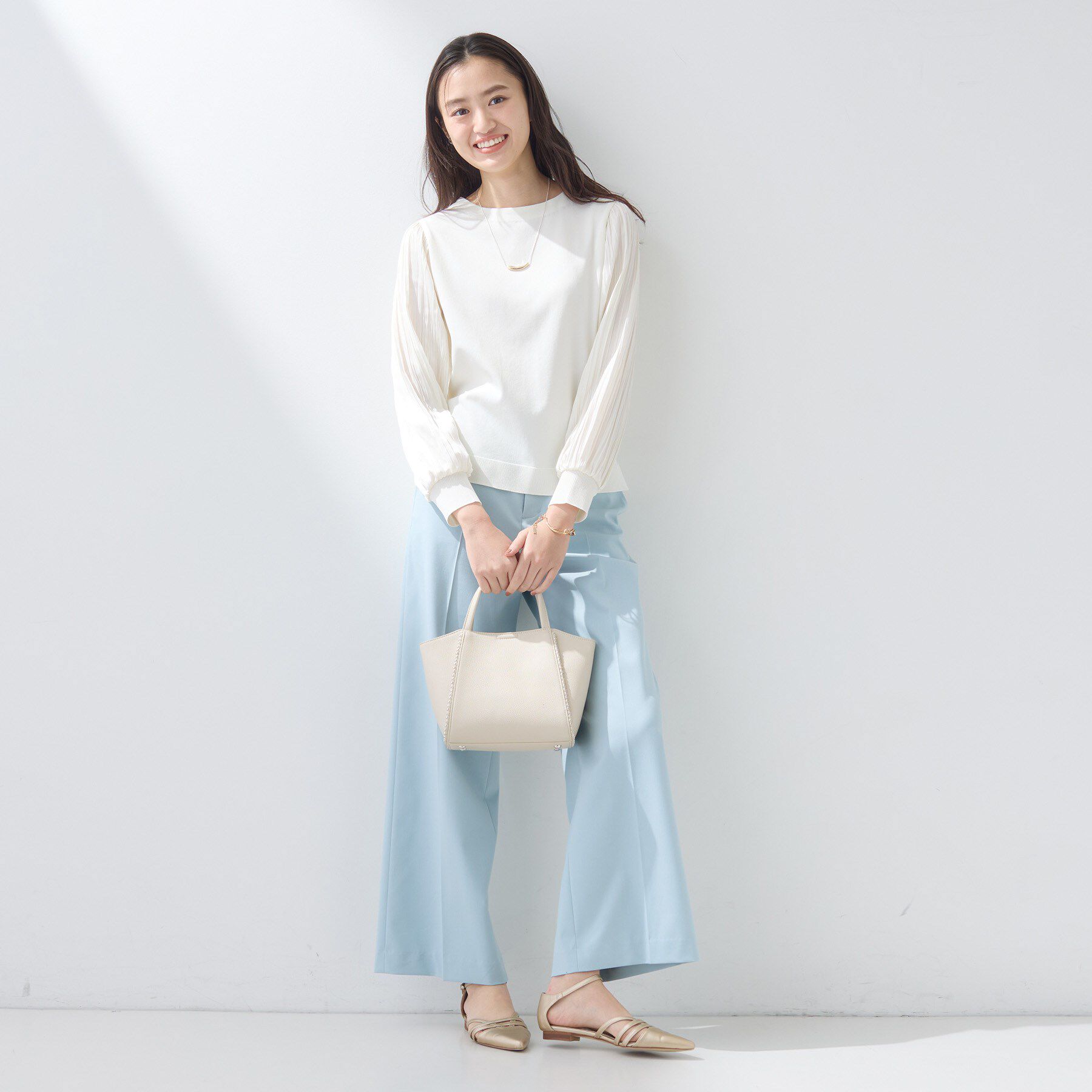 INDIVI「【ミドルサイズ／合皮／ショルダー付】スタッズ風メタルバッグ」|ショルダー・メッセンジャー|