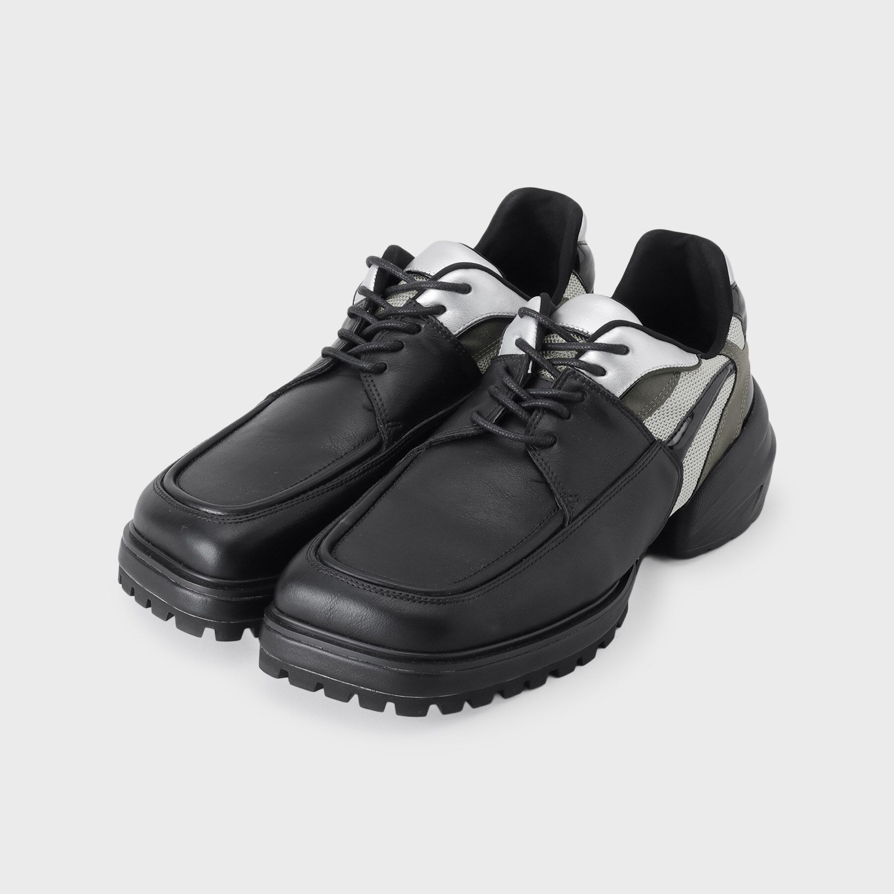 tk.TAKEO KIKUCHI「ハイブリッドシューズスニーカー」|スニーカー|シルバー(506)