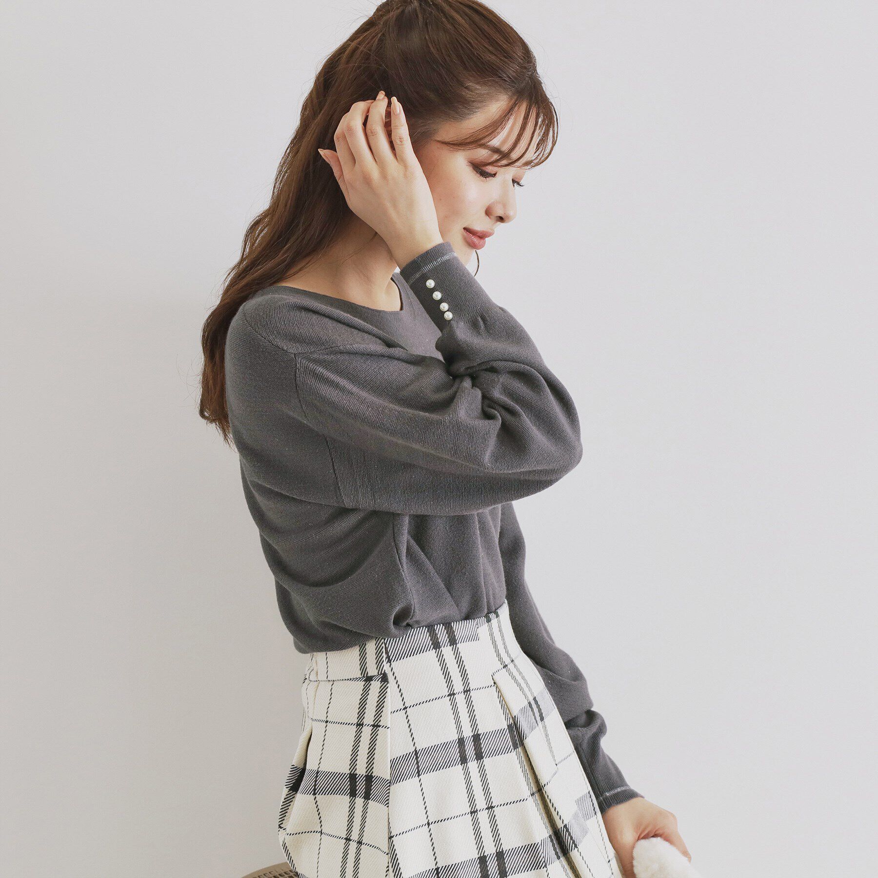 index「《6color/XS-LLsize》ボートネックドルマンニット【洗濯機洗い可】」|ニット・セーター|チャコールグレー(0