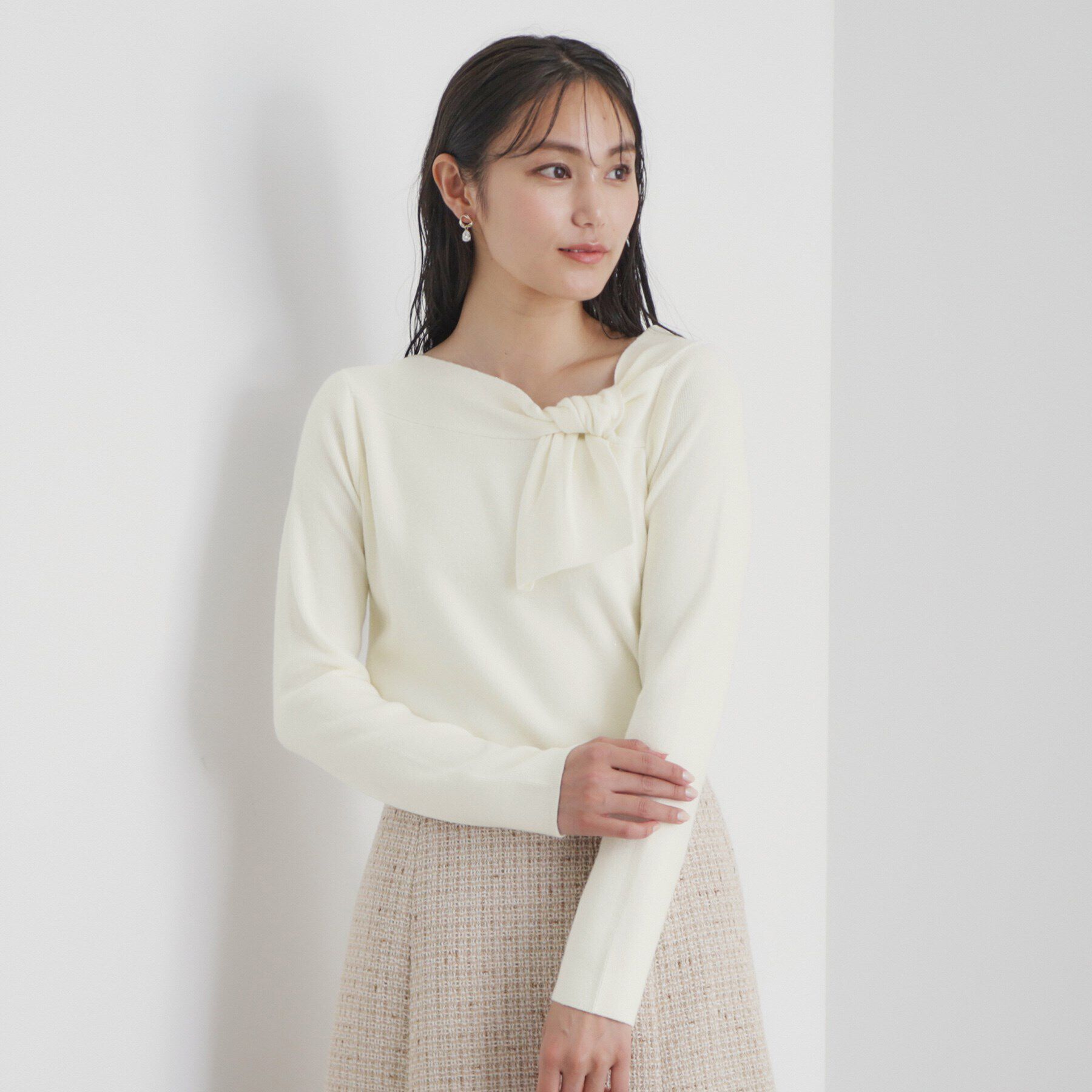 index「《6color/S-LLsize》アシメボウタイニット【洗濯機洗い可】」|ニット・セーター|オフホワイト(003