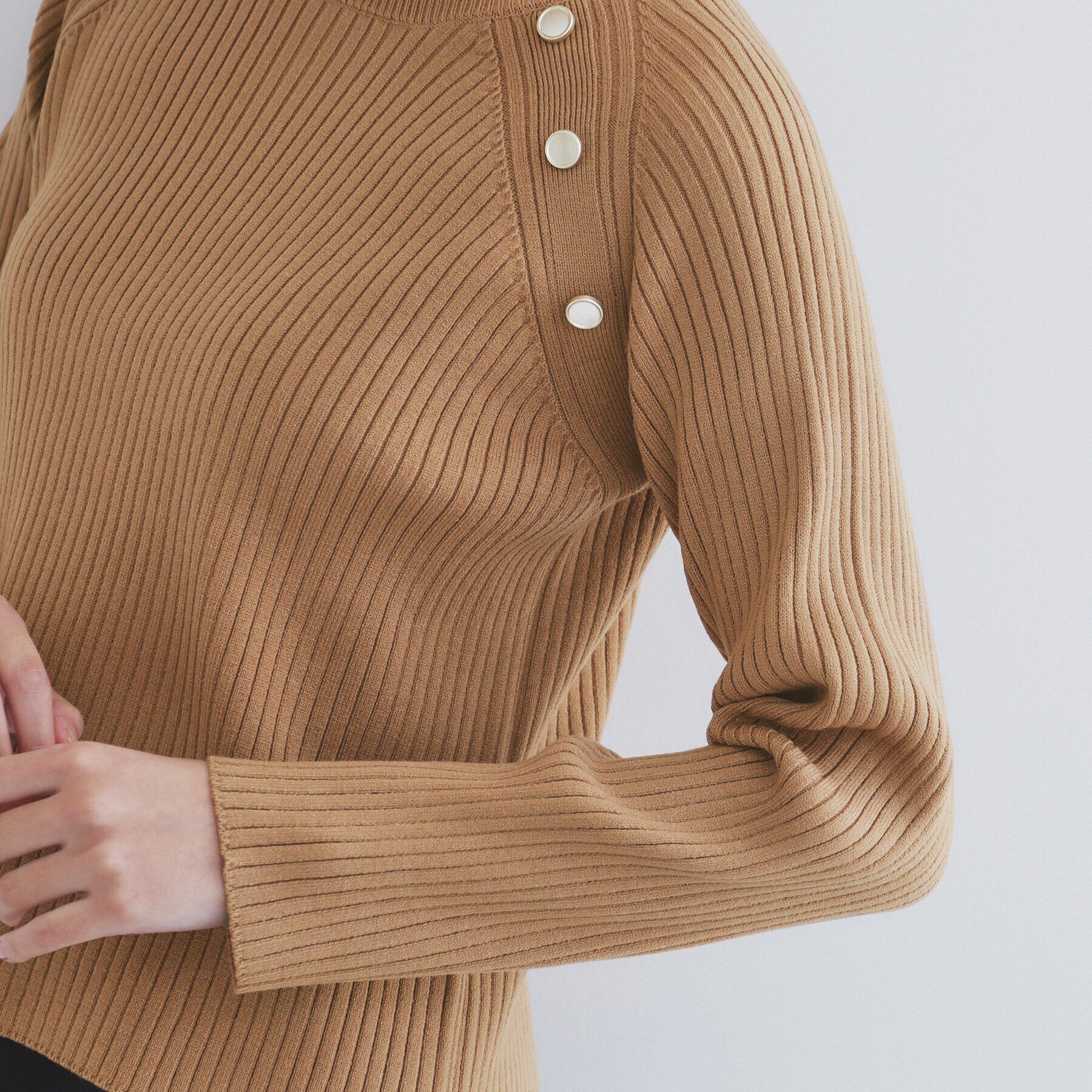 index「ゴールドボタンワイドリブニット【洗濯機可/抗ピル】」|ニット・セーター|