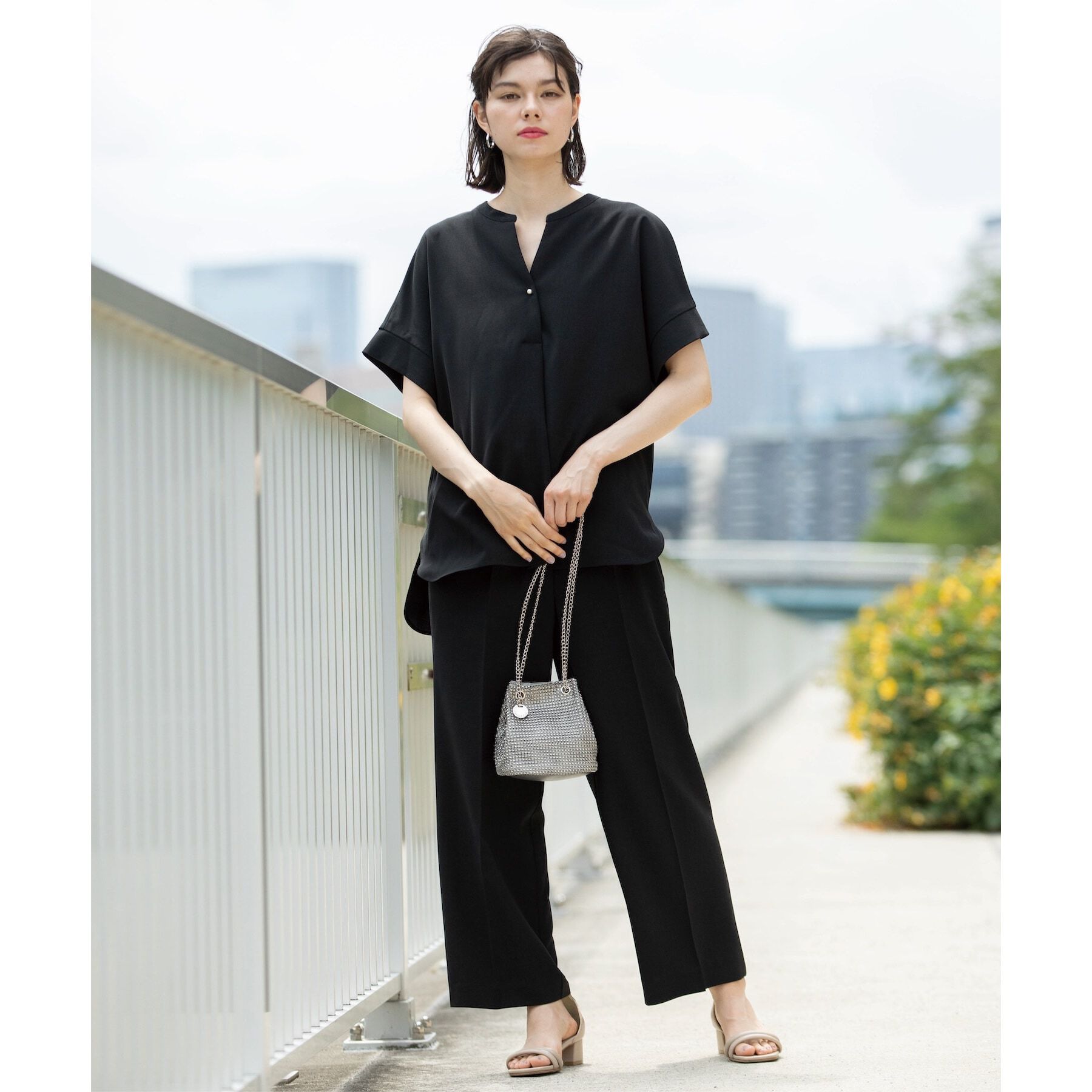 OPAQUE.CLIP「《SS-LLsize≫パール調ボタンスキッパーブラウス/セットアップ対応【防シワ/ストレッチ/抗ピル」|シャツ・ブラウス|