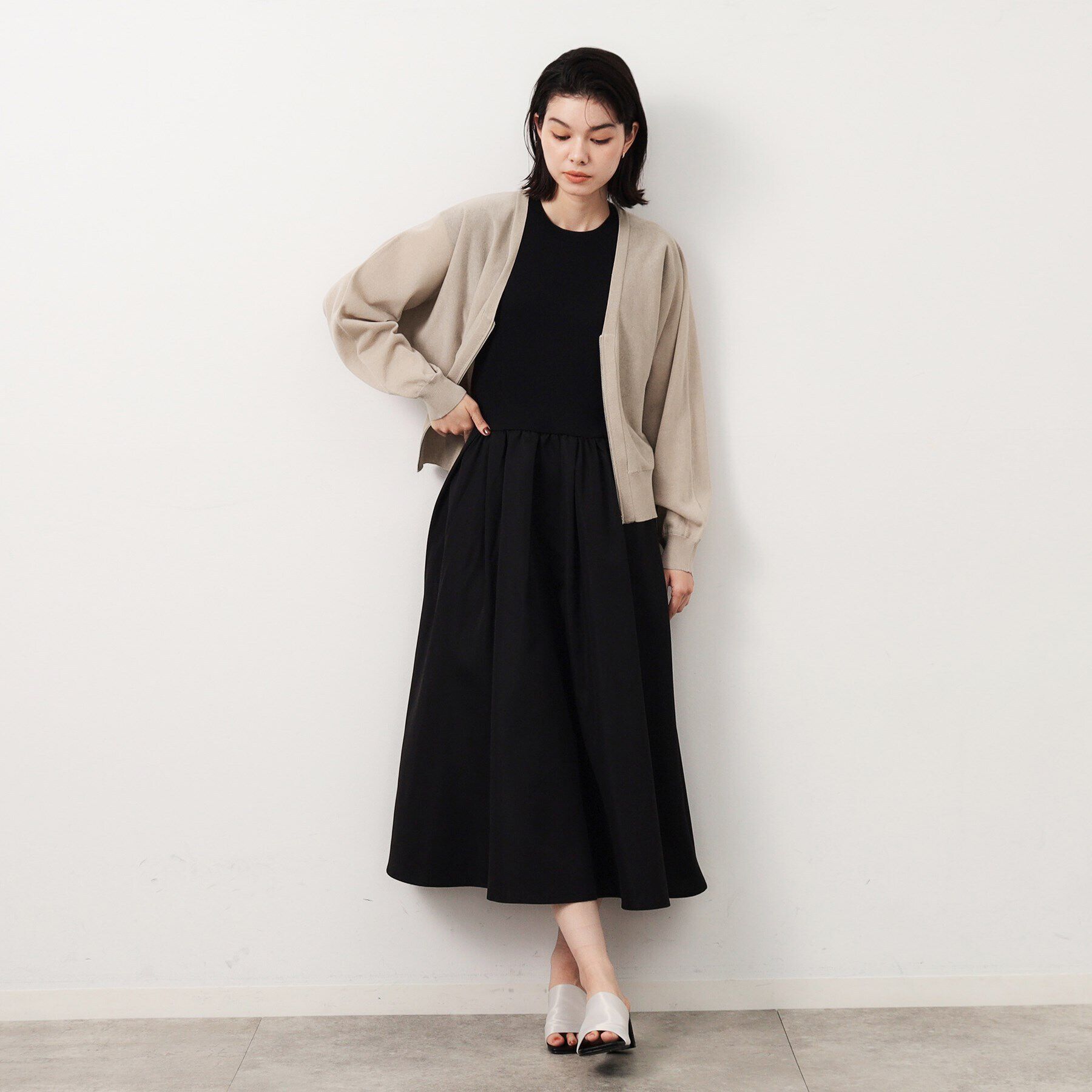 OPAQUE.CLIP「UV VネックZIPドルマンニットカーディガン【洗濯機洗い可/抗ピル】」|カーディガン|