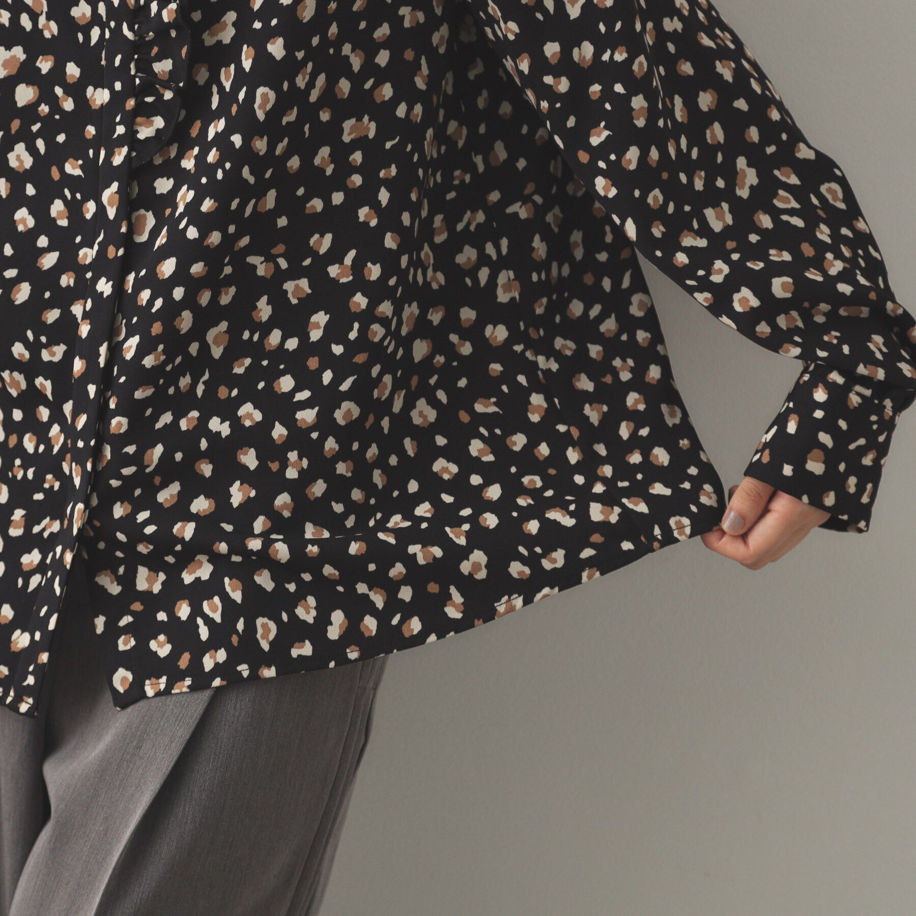 OPAQUE.CLIP「スタインドフリルブラウス【洗濯機洗い可】」|シャツ・ブラウス|