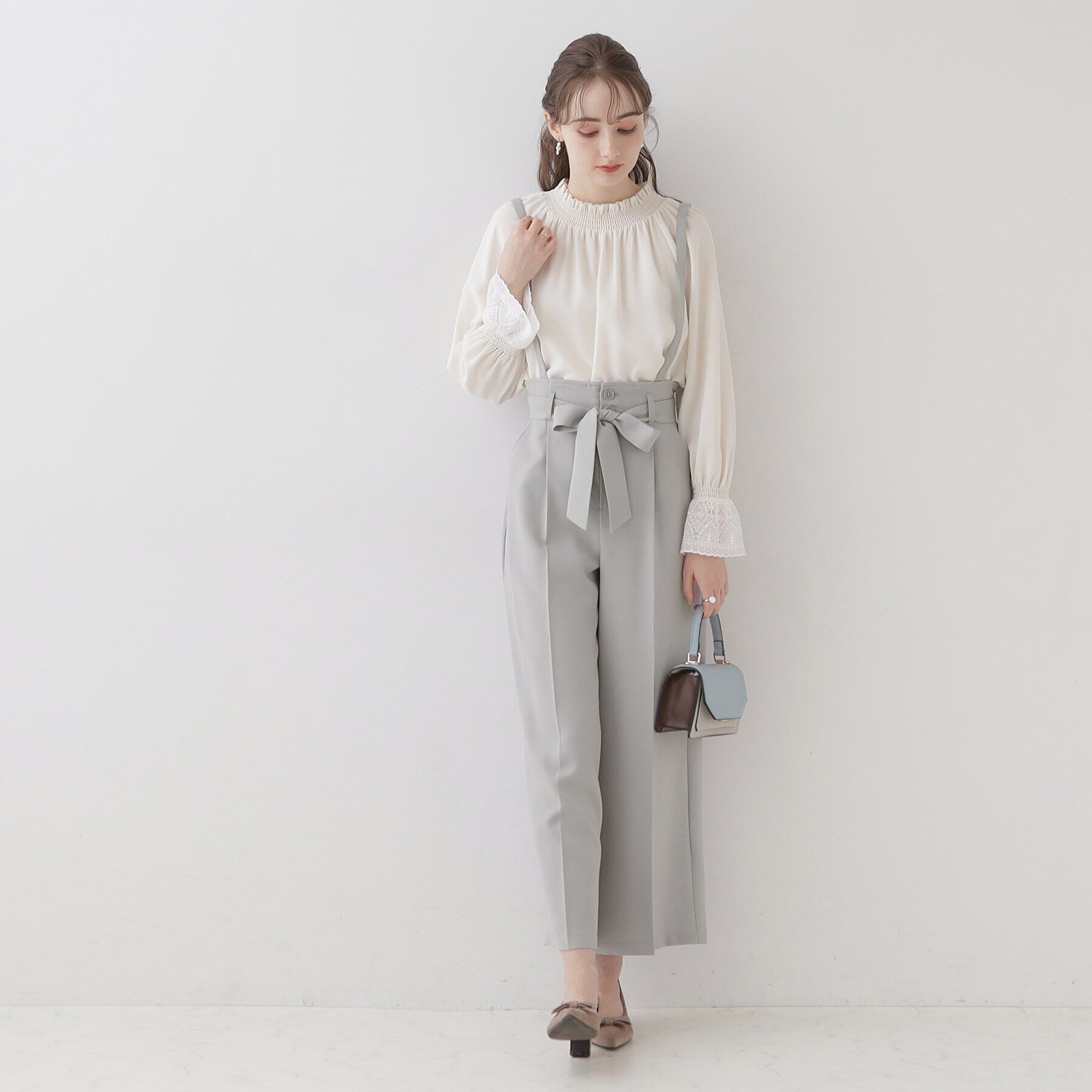 Couture broach「【ほんのりハイウエスト・スッキリ見え】サス付きリボンワイドパンツ」|その他|