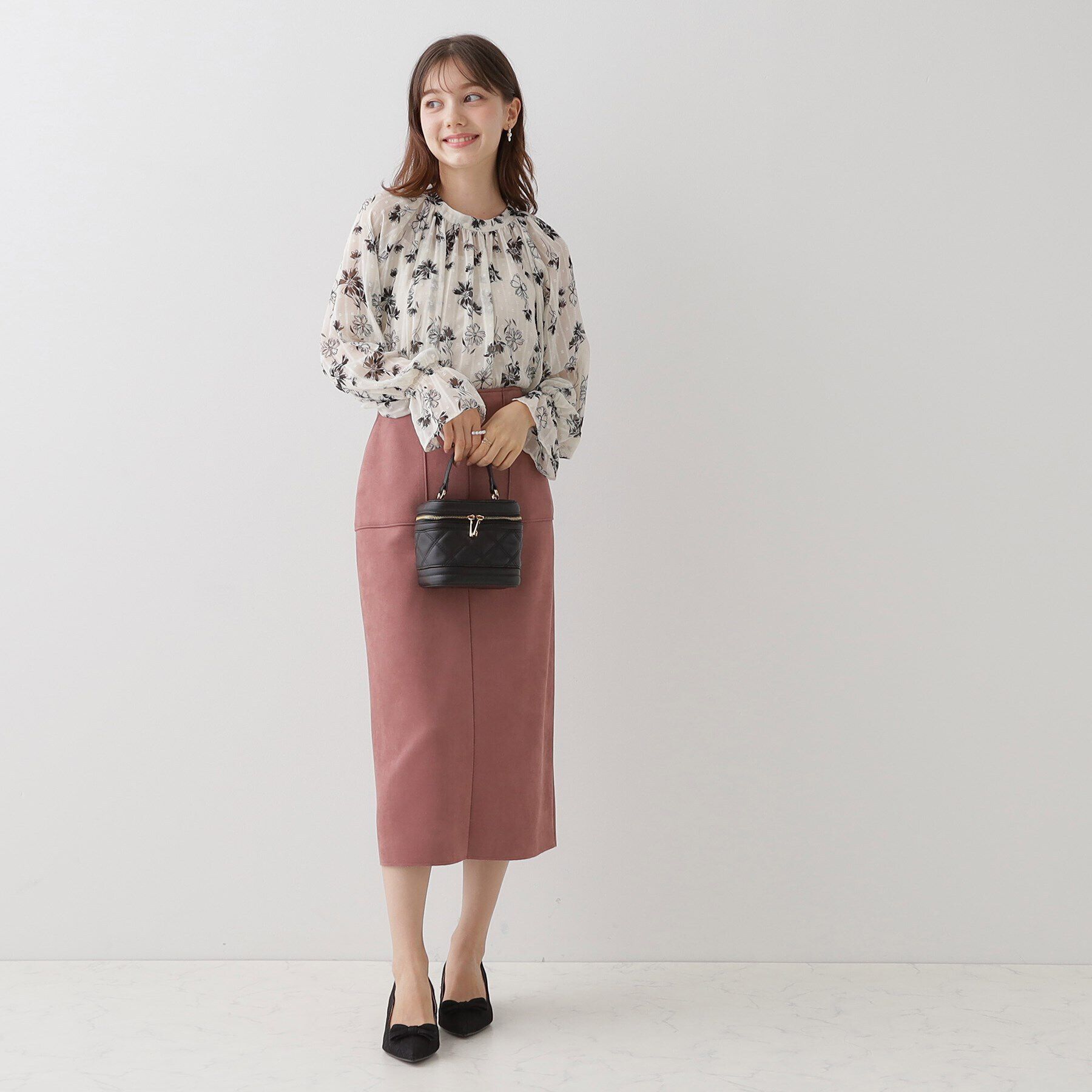 Couture broach「【洗える・大人フェミニン】フラワージャカードブラウス」|シャツ・ブラウス|