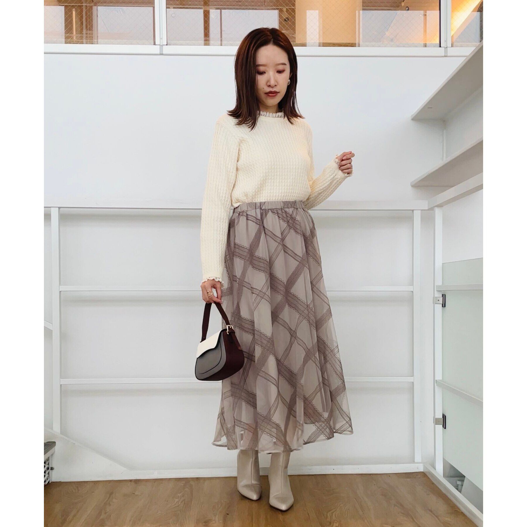 Couture broach「【大人フェミニンを叶える】レース細ケーブルバックリボンニット」|ニット・セーター|