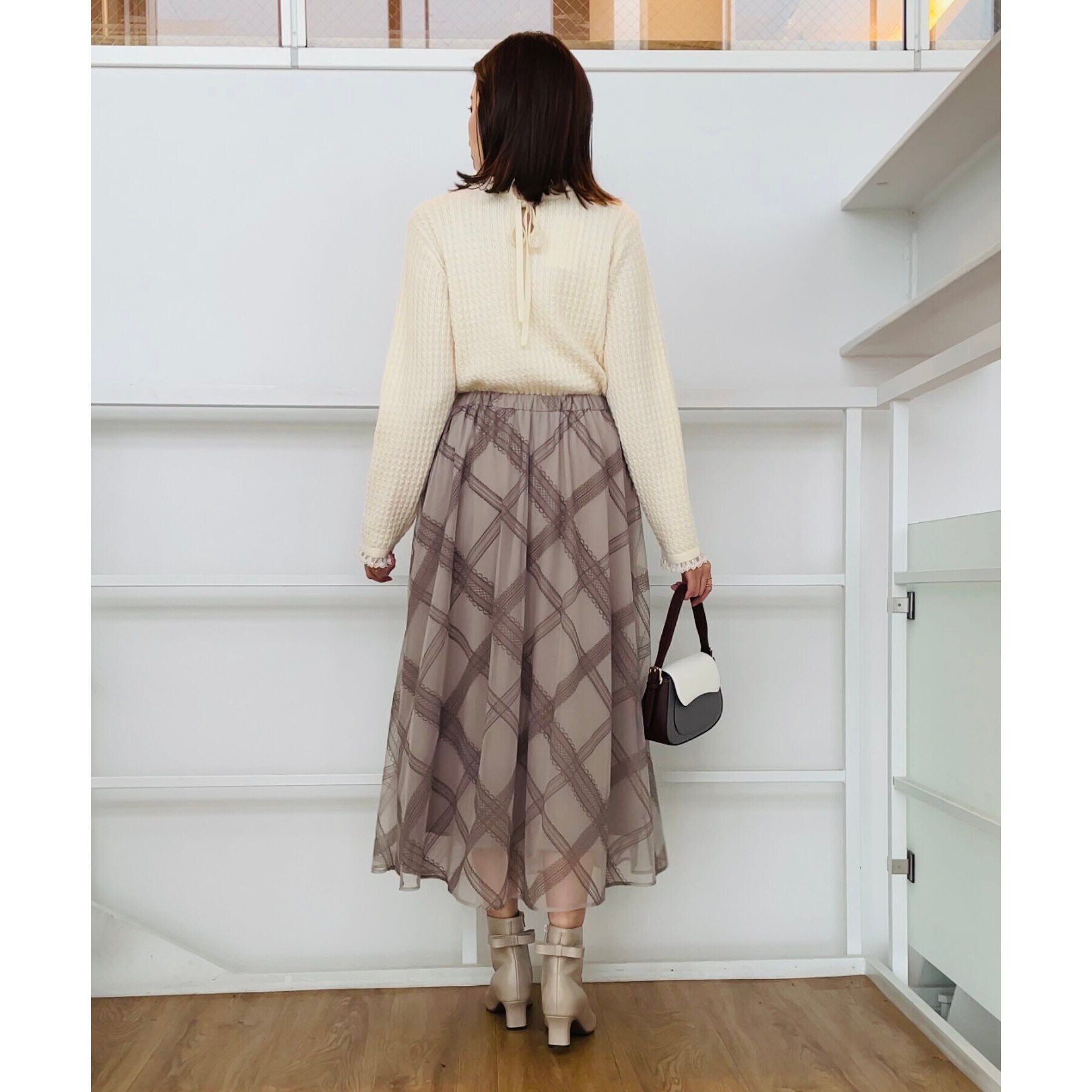 Couture broach「【大人フェミニンを叶える】レース細ケーブルバックリボンニット」|ニット・セーター|