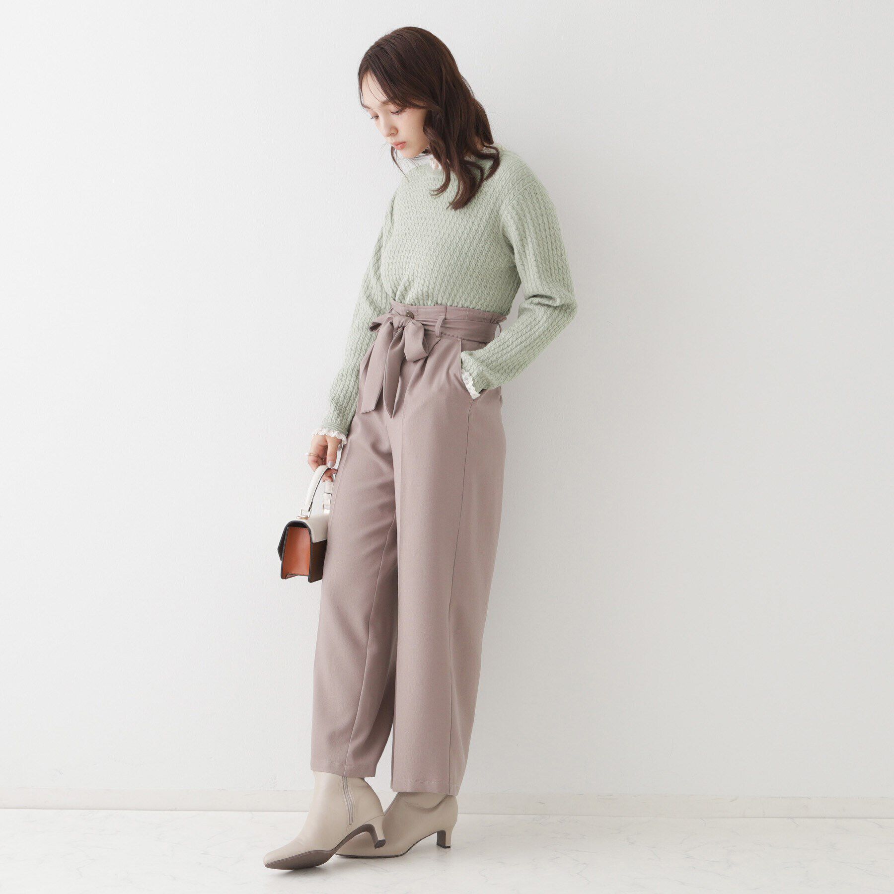 Couture broach「【大人フェミニンを叶える】レース細ケーブルバックリボンニット」|ニット・セーター|