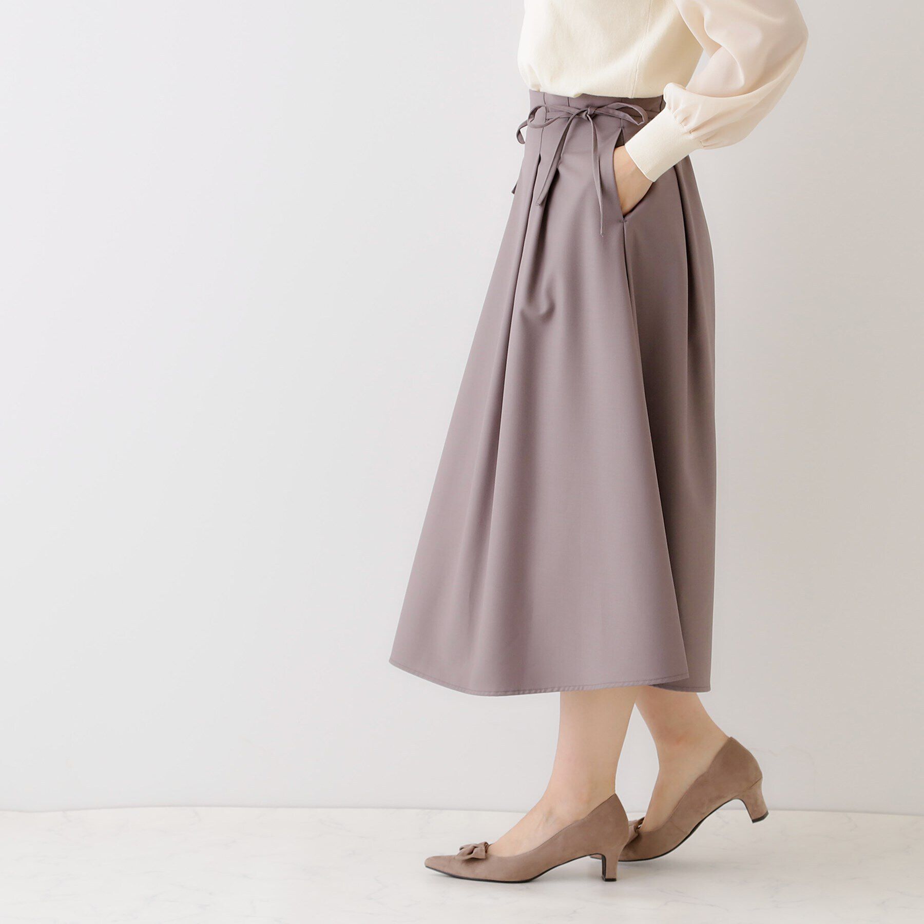 Couture broach「【キレイめコーデ・通勤にも】サイドリボンデザインフレアスカート」|スカート|
