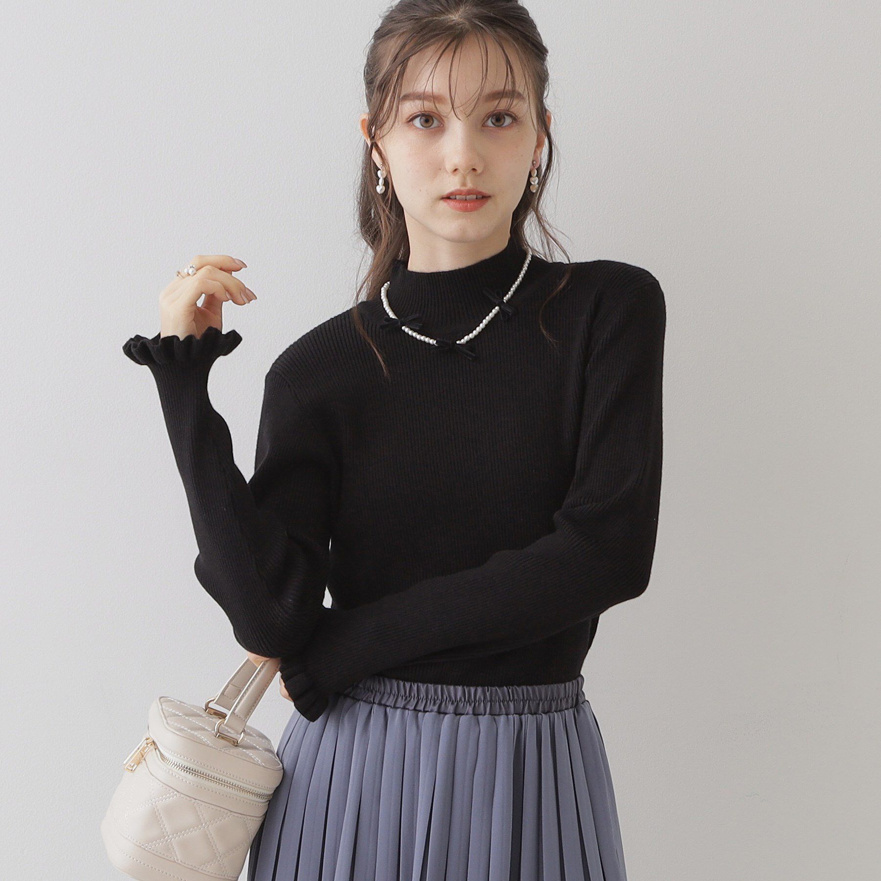 Couture broach「【プチプラ・フェミニンもカジュアルも】サステナブル　バックパール調プチフリルリブ」|ニット・セーター|