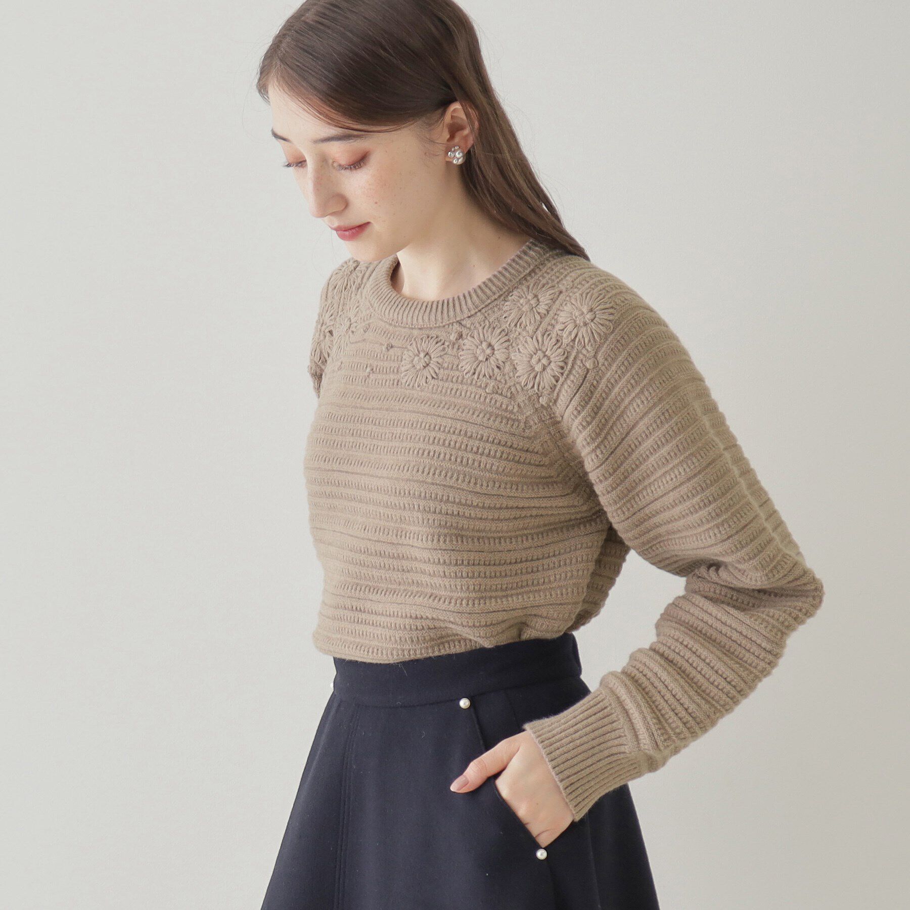 Couture broach「【レディな華やかニット】エンブロフラワーニット」|ニット・セーター|