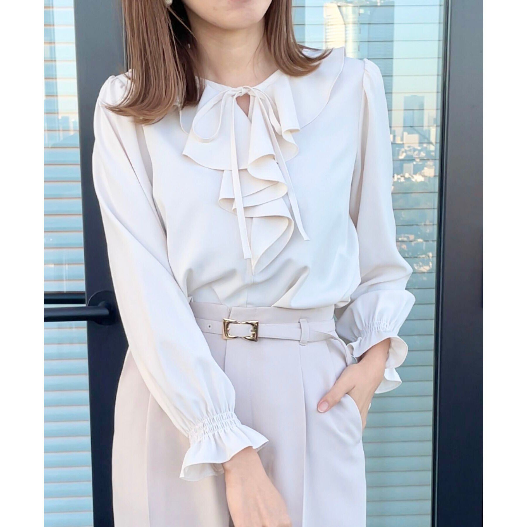 Couture broach「【セレモニーシーン/お仕事にも】ラッフルフリルブラウス」|シャツ・ブラウス|