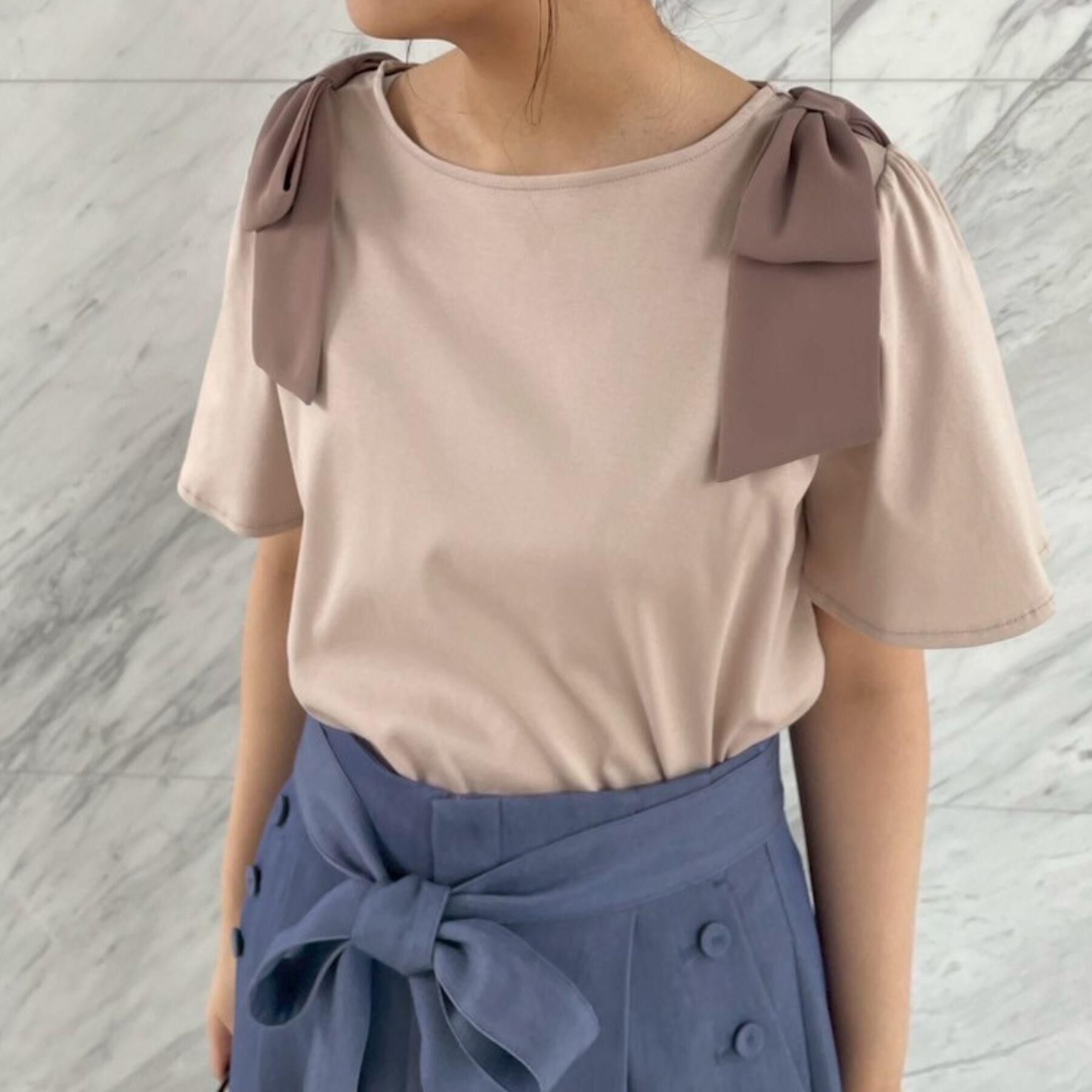 Couture broach「【リボン・マシンウォッシャブル・UV機能・接触冷感】肩リボントップス」|Tシャツ・カットソー|